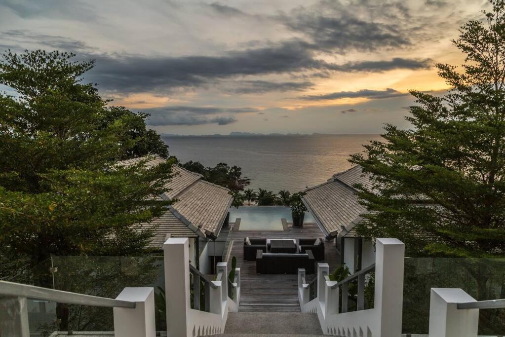 Luxury Seaview & Sunset 100m From The