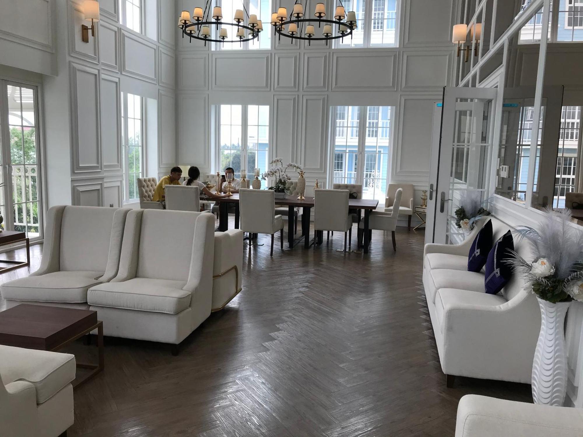Grand Florida芭提雅带免费游泳池温泉桑拿浴和健身房瑜伽室私家海滩公寓e206 Apartment Na Chom Thian