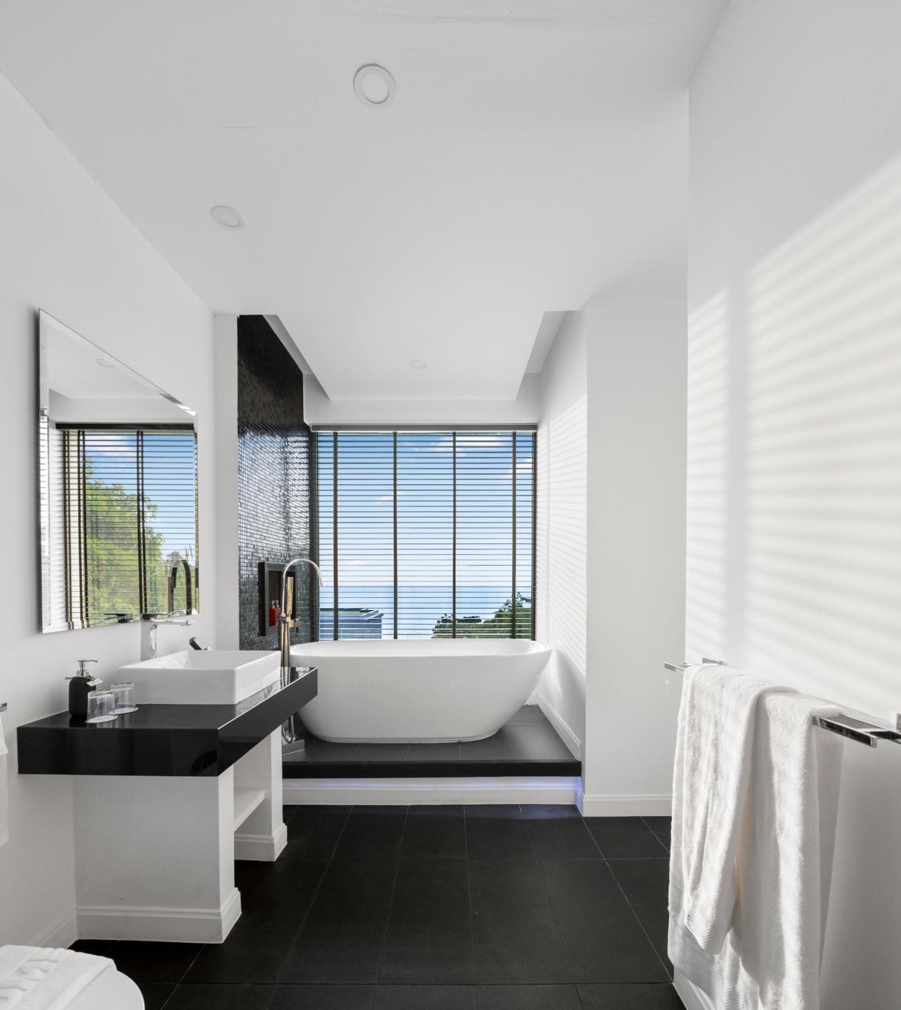 Villa Silvermoon By Shuyivillas Kamala Beach