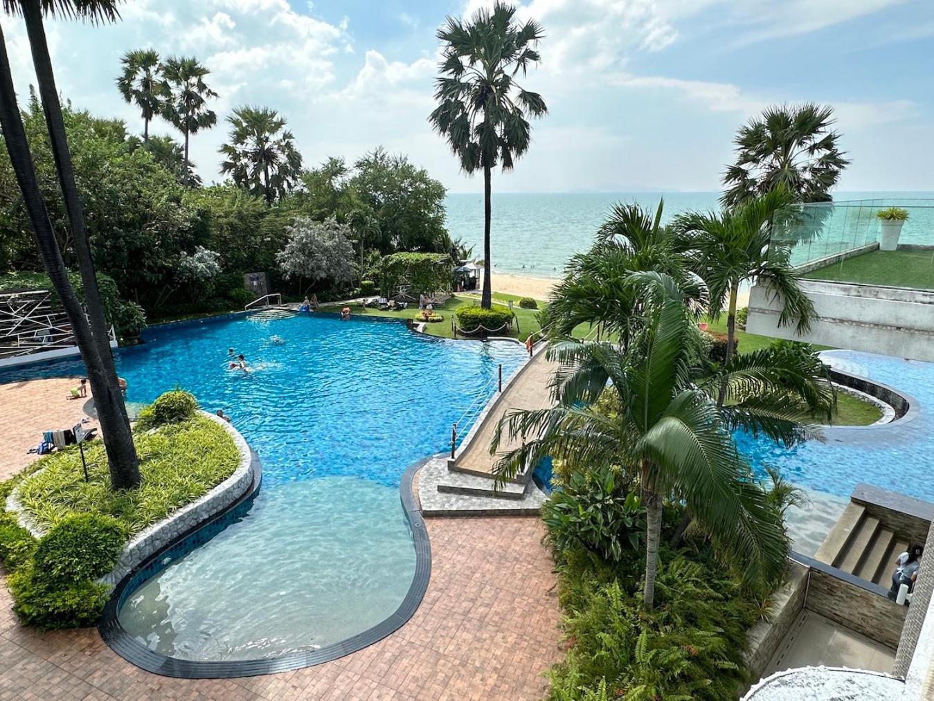 Oceanfront Luxury In With Private And Inifinity Pool - Not A 30 Day Minimum Apartment