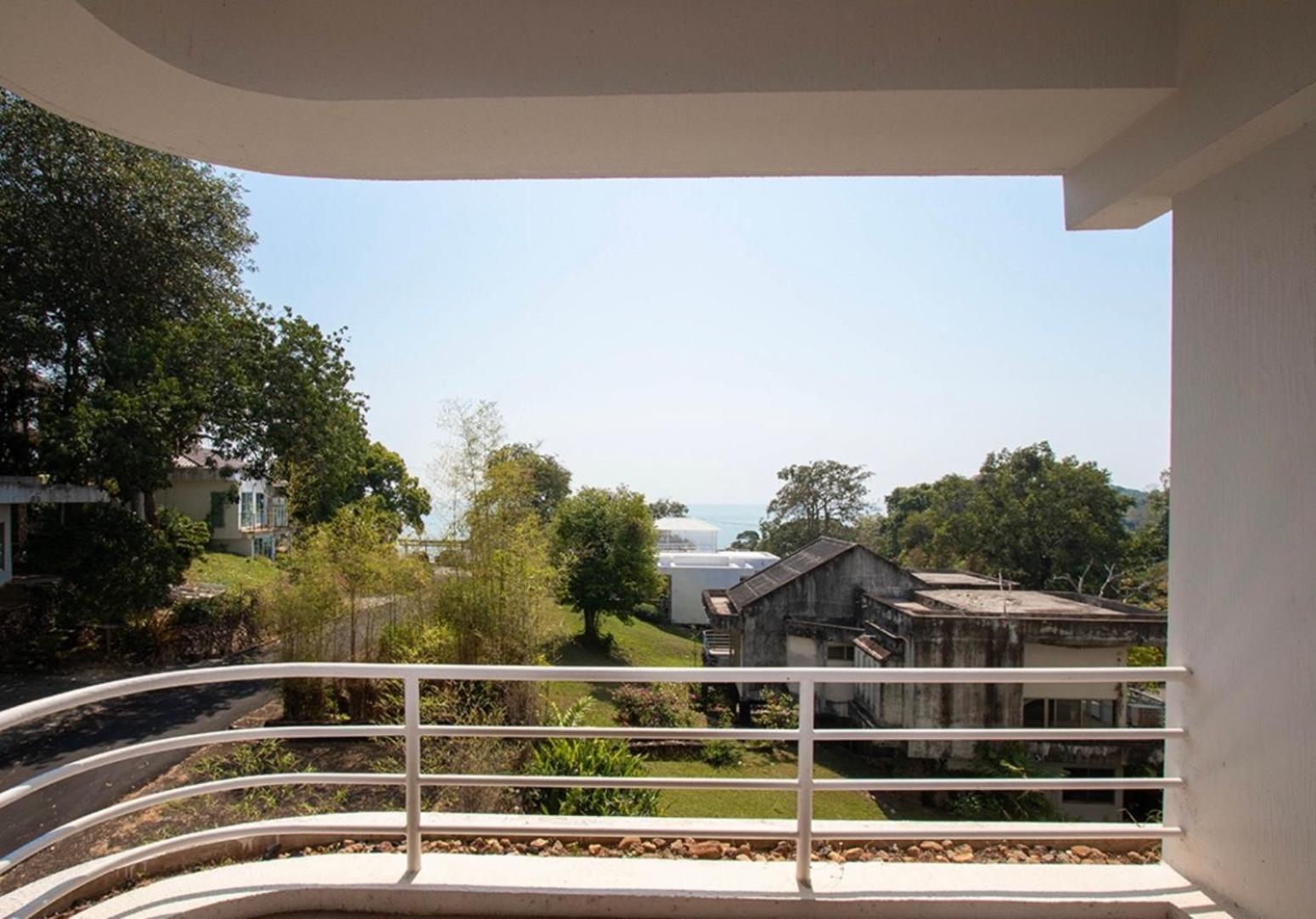 Triplet Rayong Seaview Private Beach Apartment