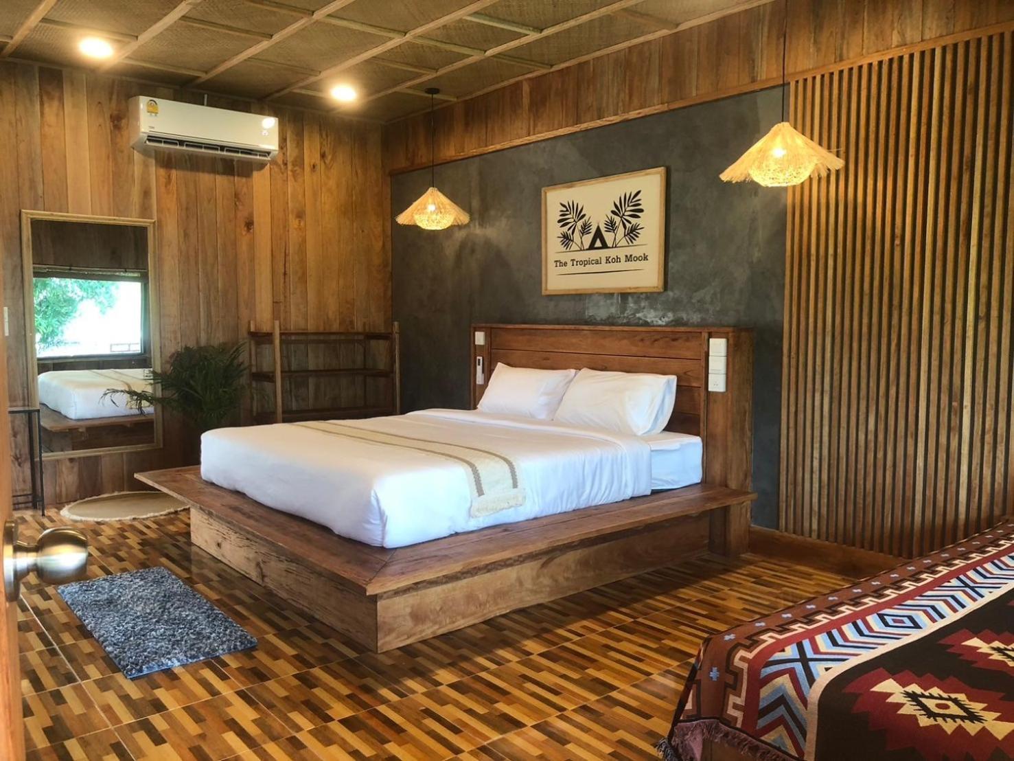 The Tropical Lodge Koh Mook