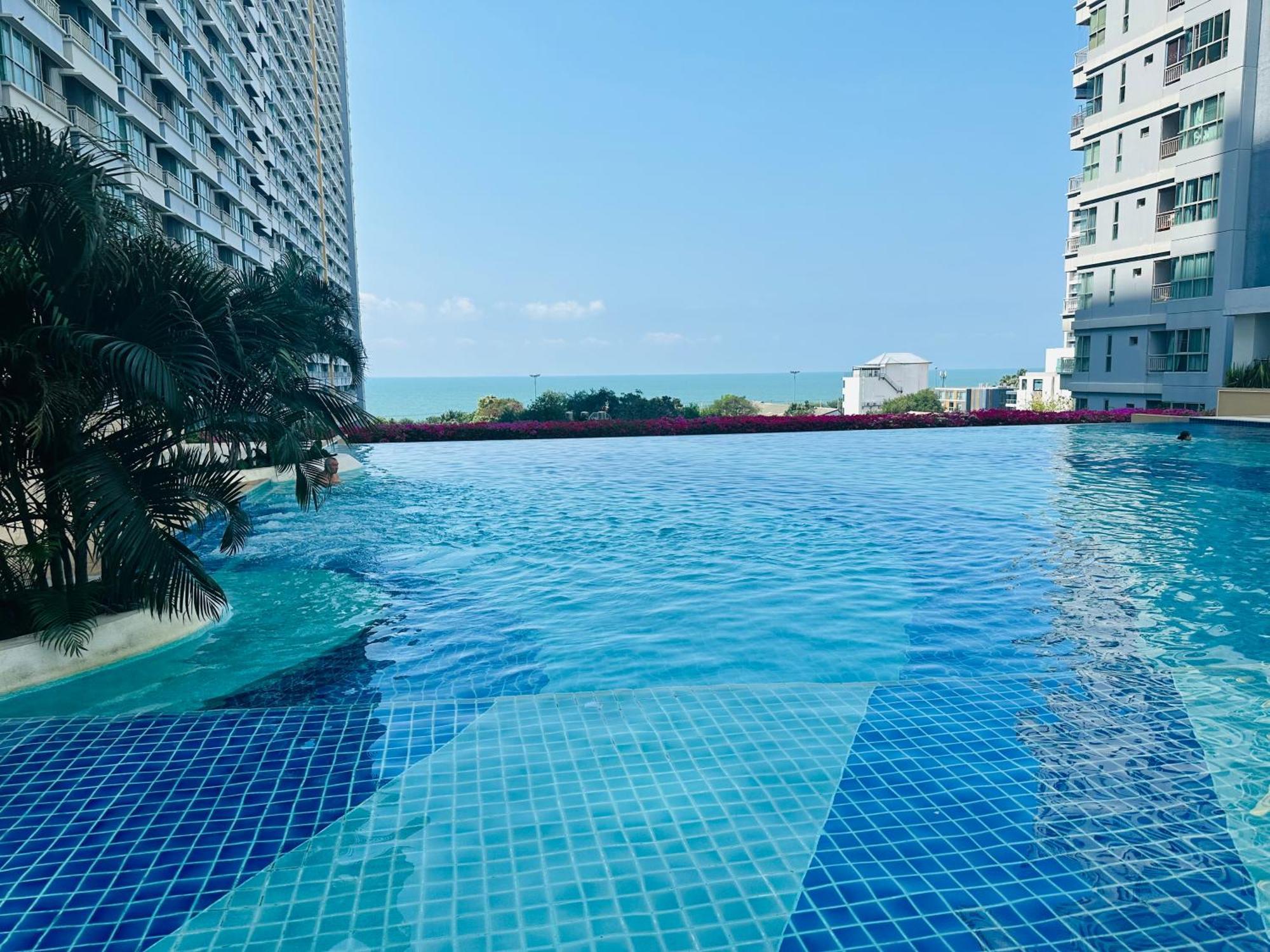 Apartment Seaview Lumpini-pool And Gym Face To Ocean