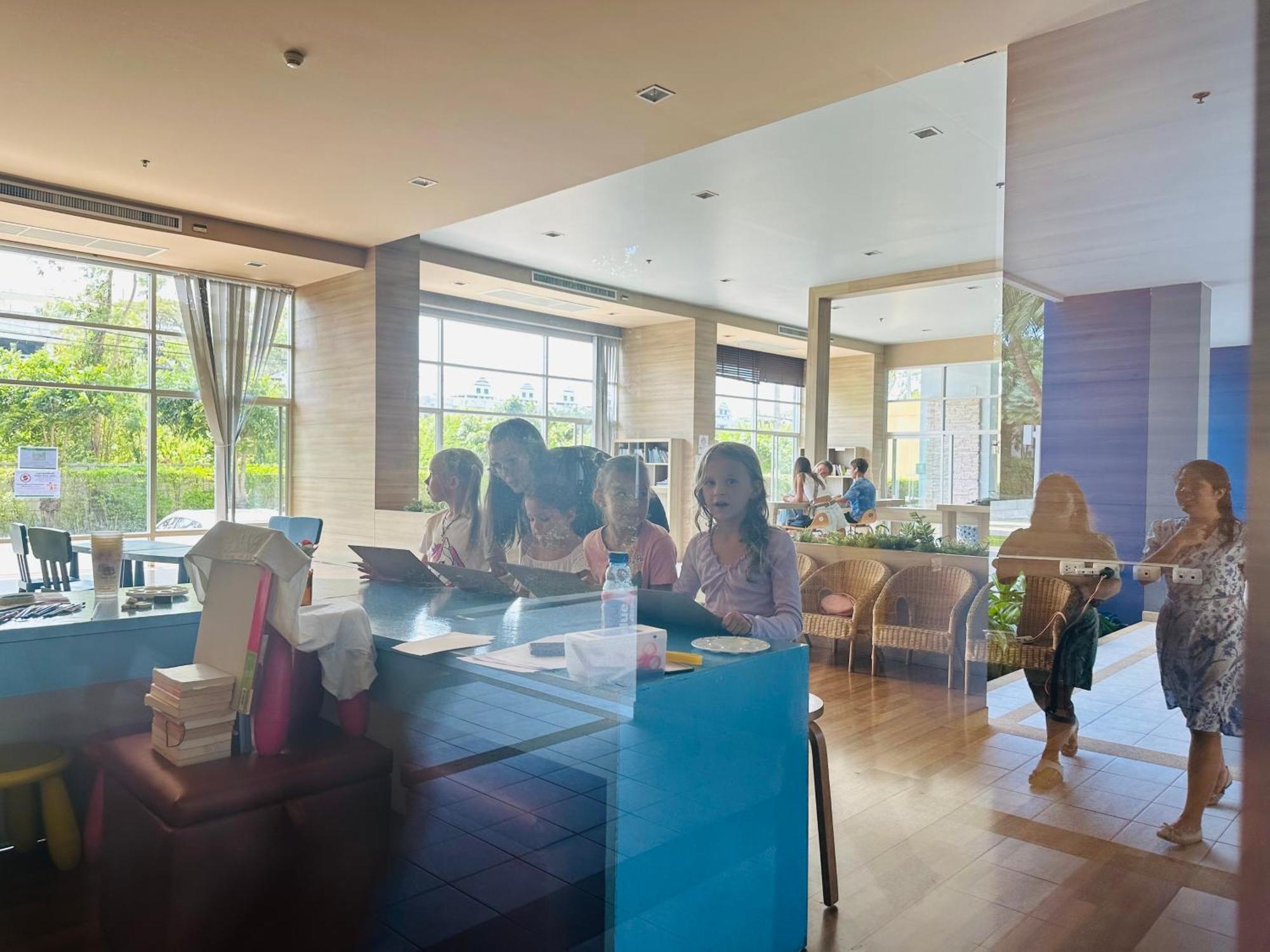 Apartment Seaview Lumpini-pool And Gym Face To Ocean