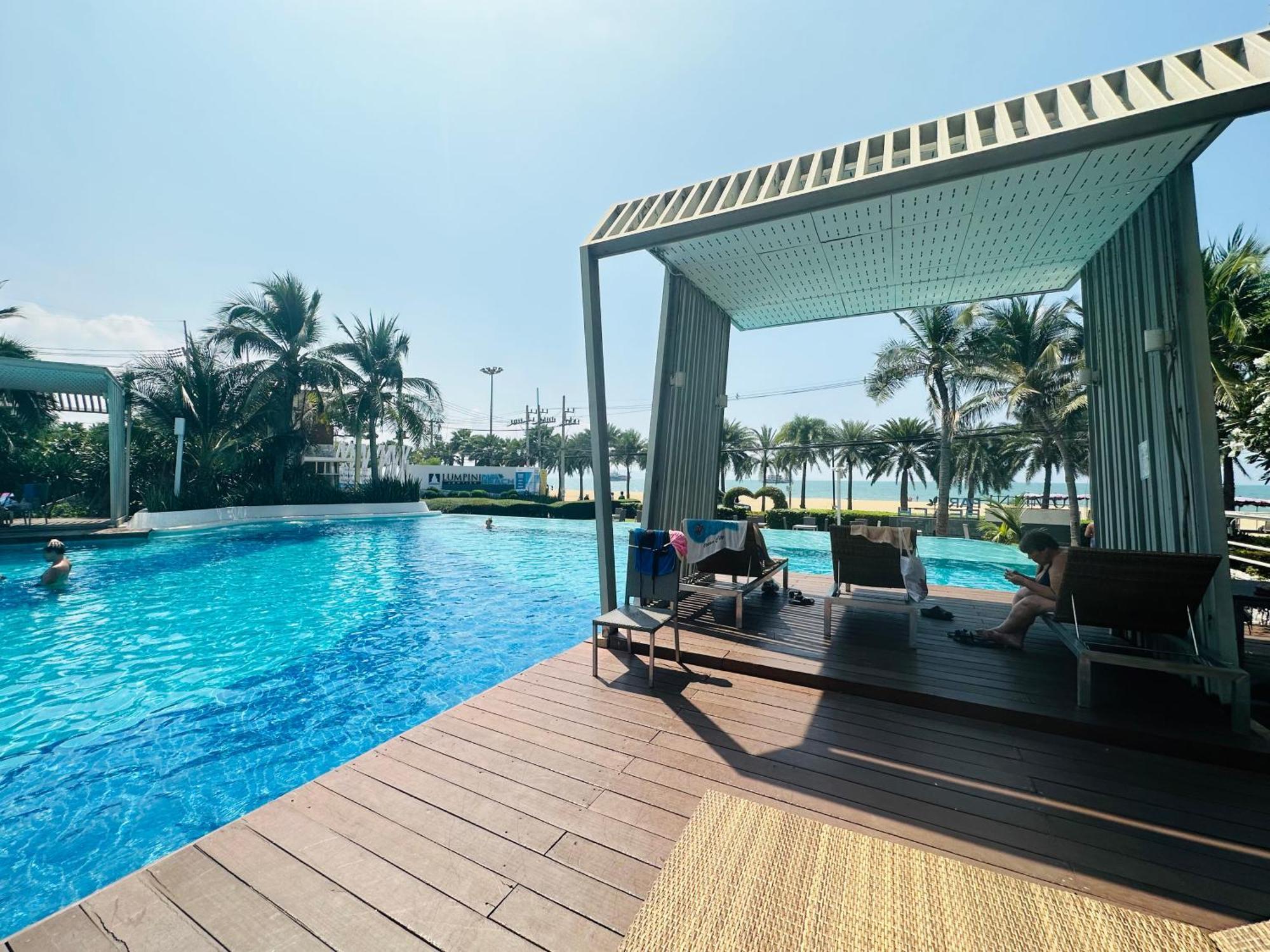Seaview Lumpini-pool And Gym Face To Ocean * Jomtien Beach