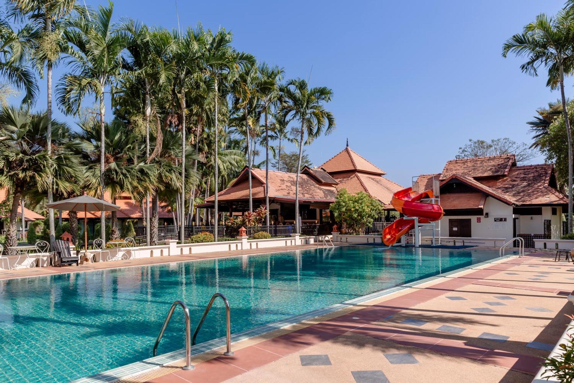 Horizon Village & 4*
