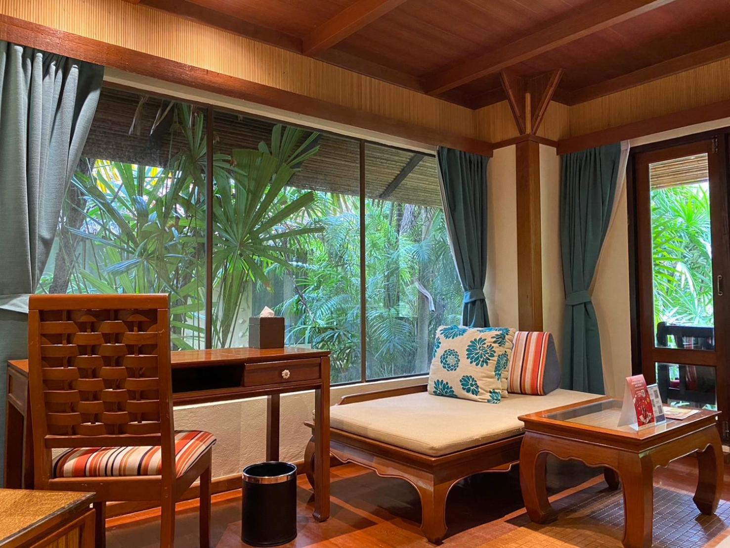Centara Tropicana 4*