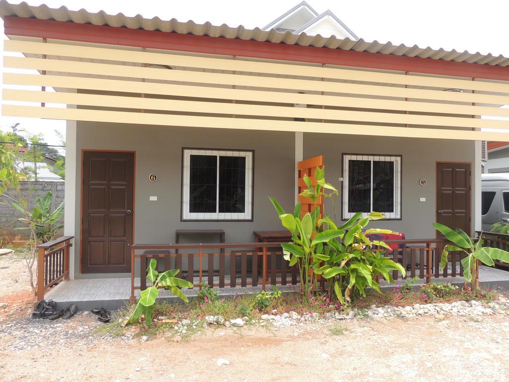 Banana Resort *