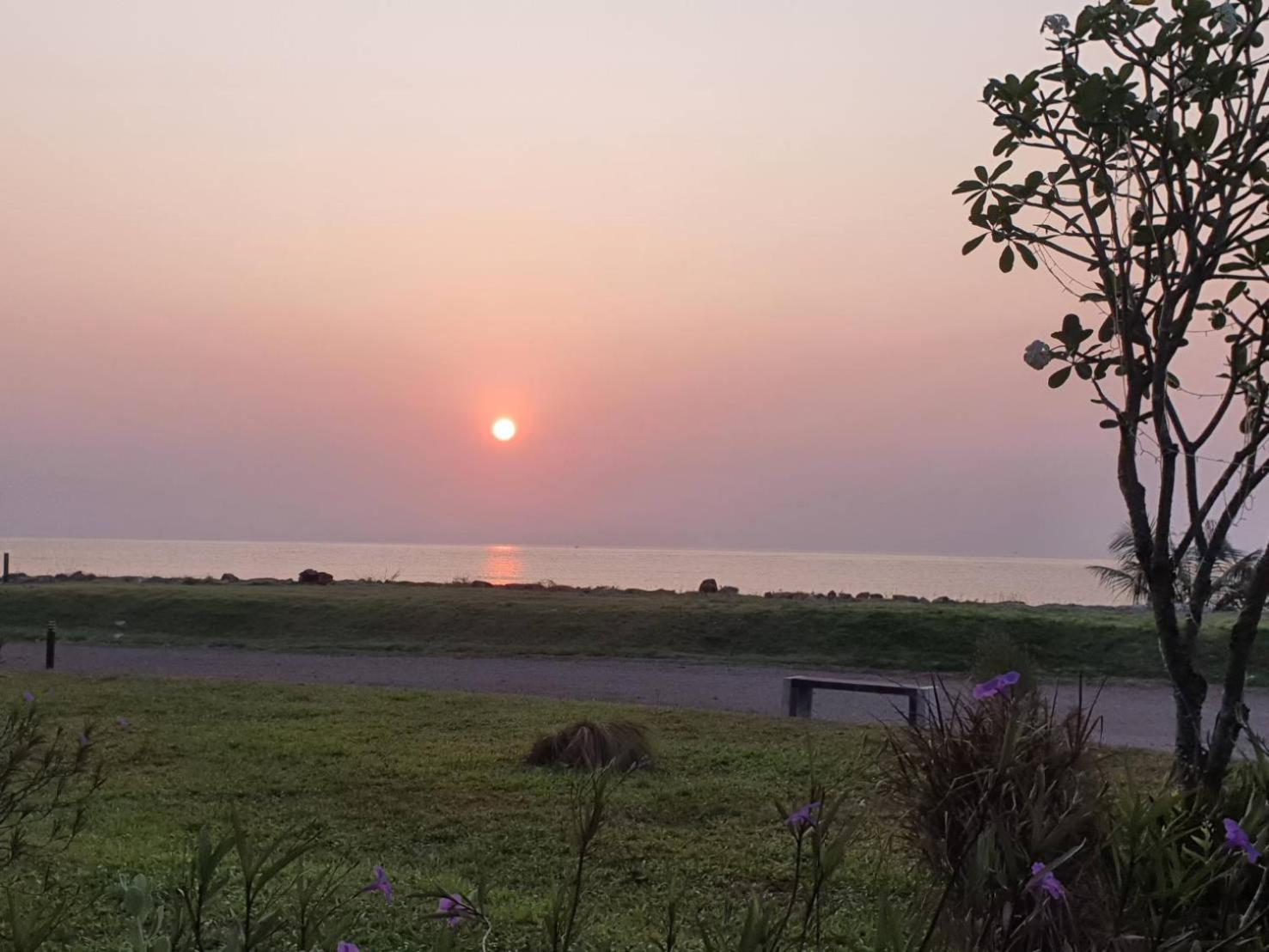 The & - Sha 3* Pathiu