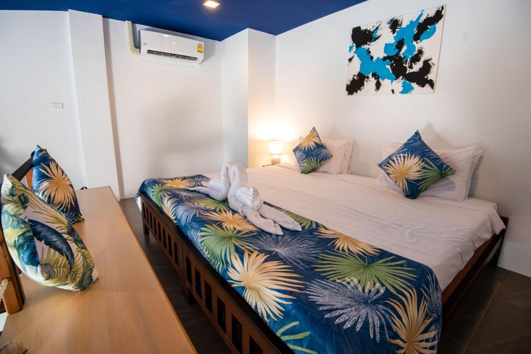 The & - Sha Hotel