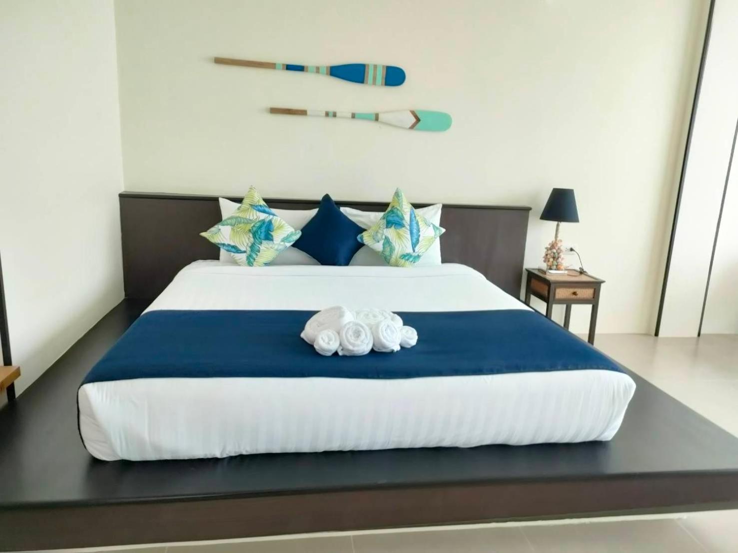 The & - Sha Hotel 3*