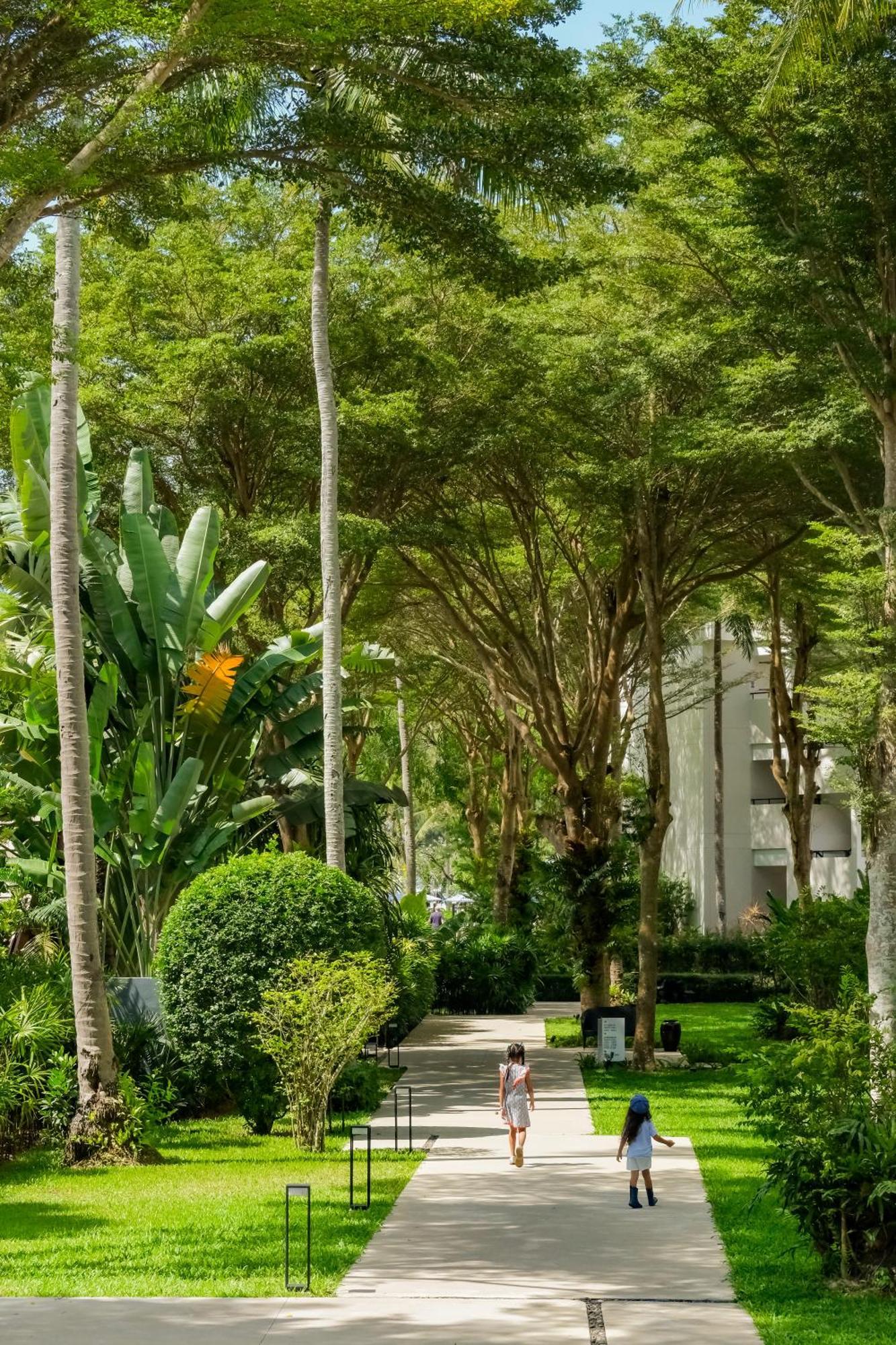 Le Meridien Phuket Hotel 5*