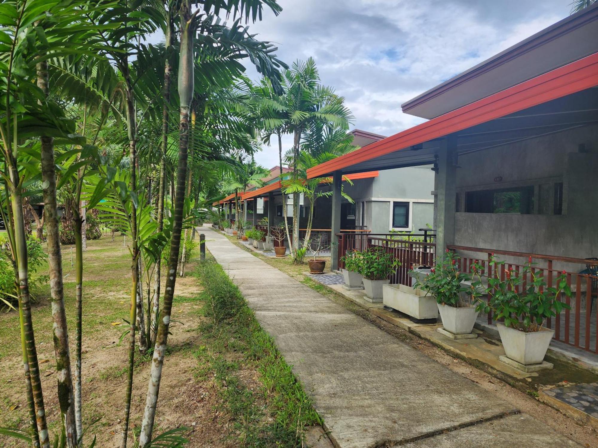 Resort Khaolak Yama - Sha 3*