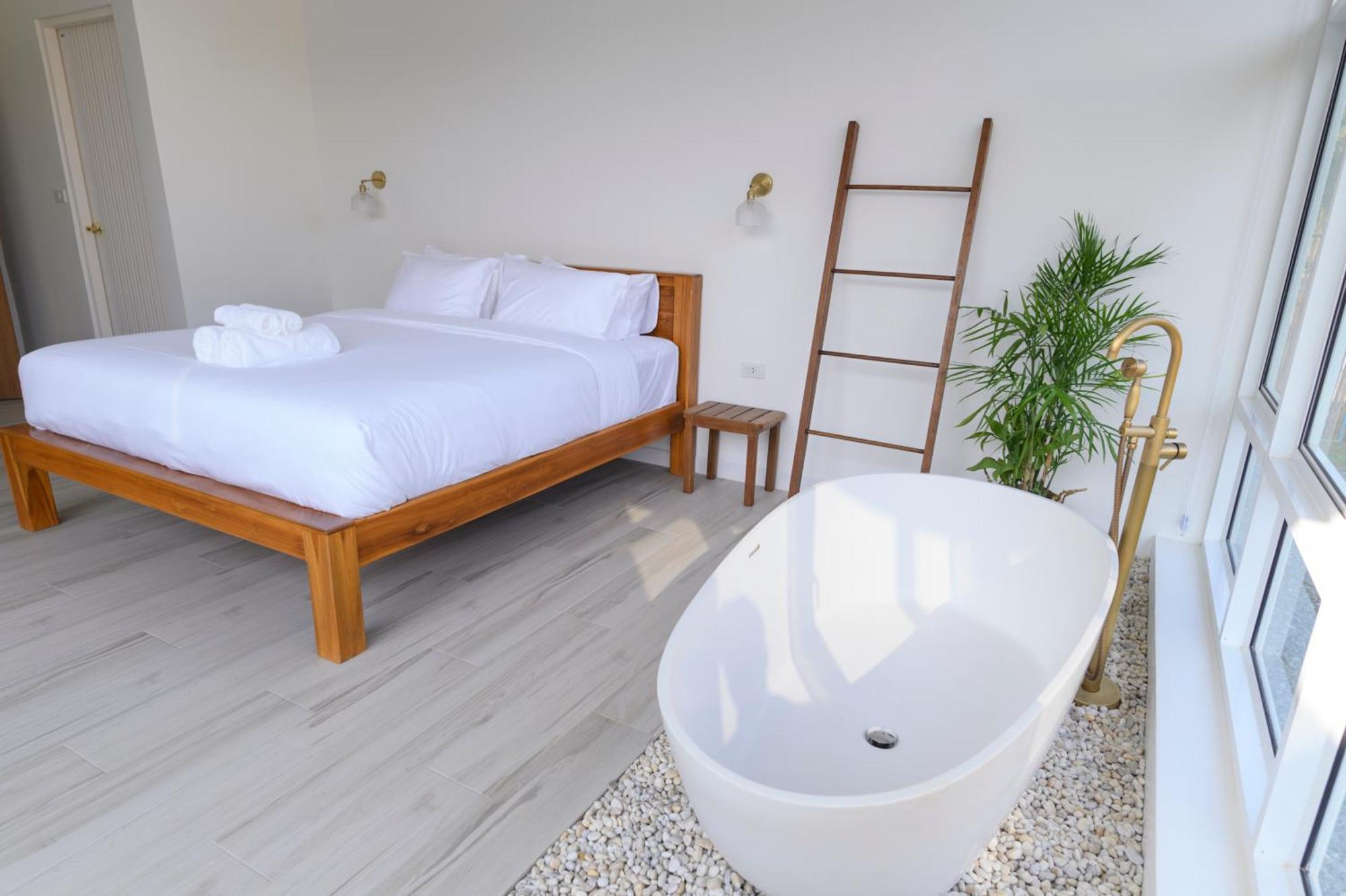 Gems Pool Chanthaburi