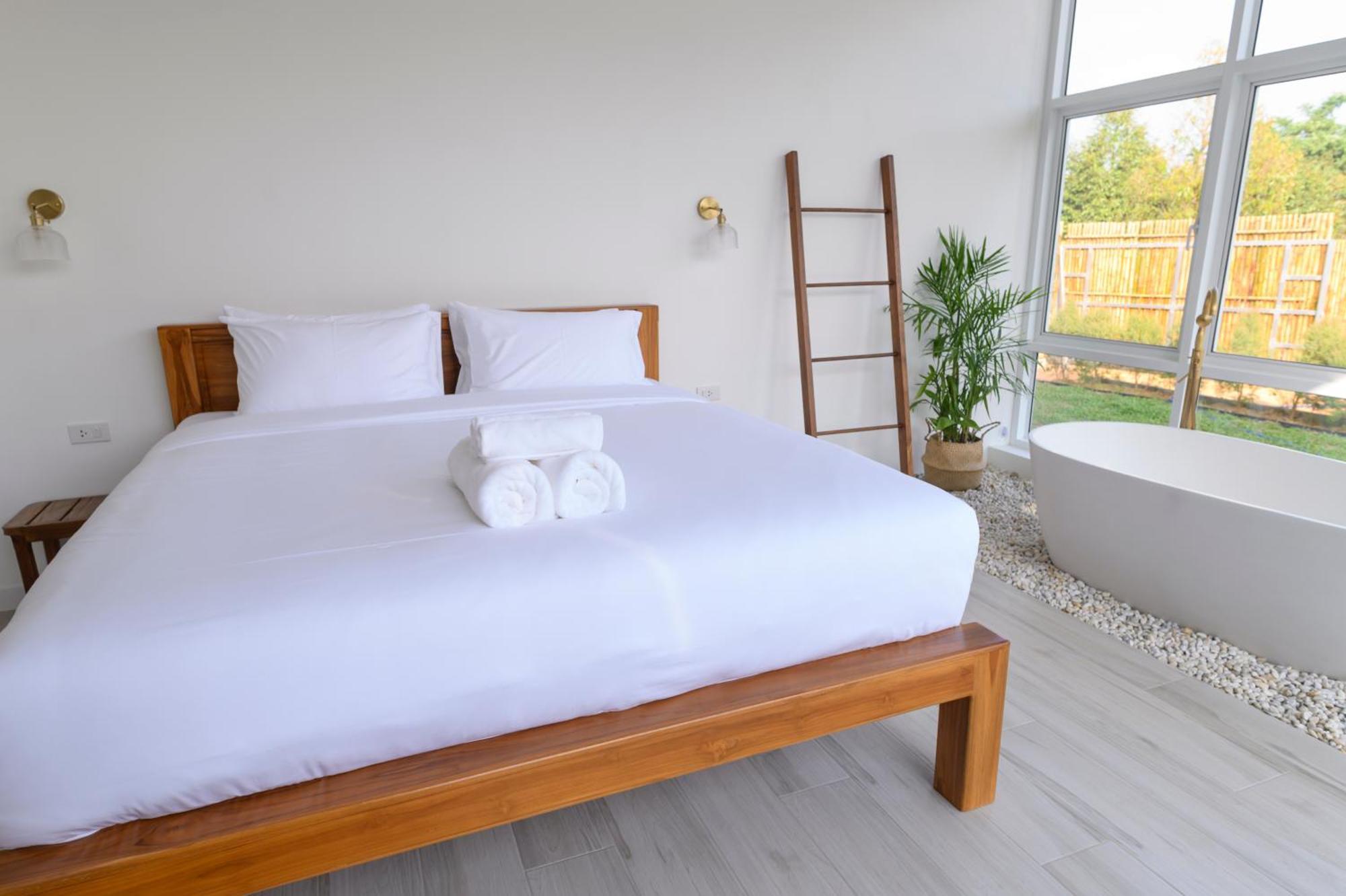 Gems Pool Villa
