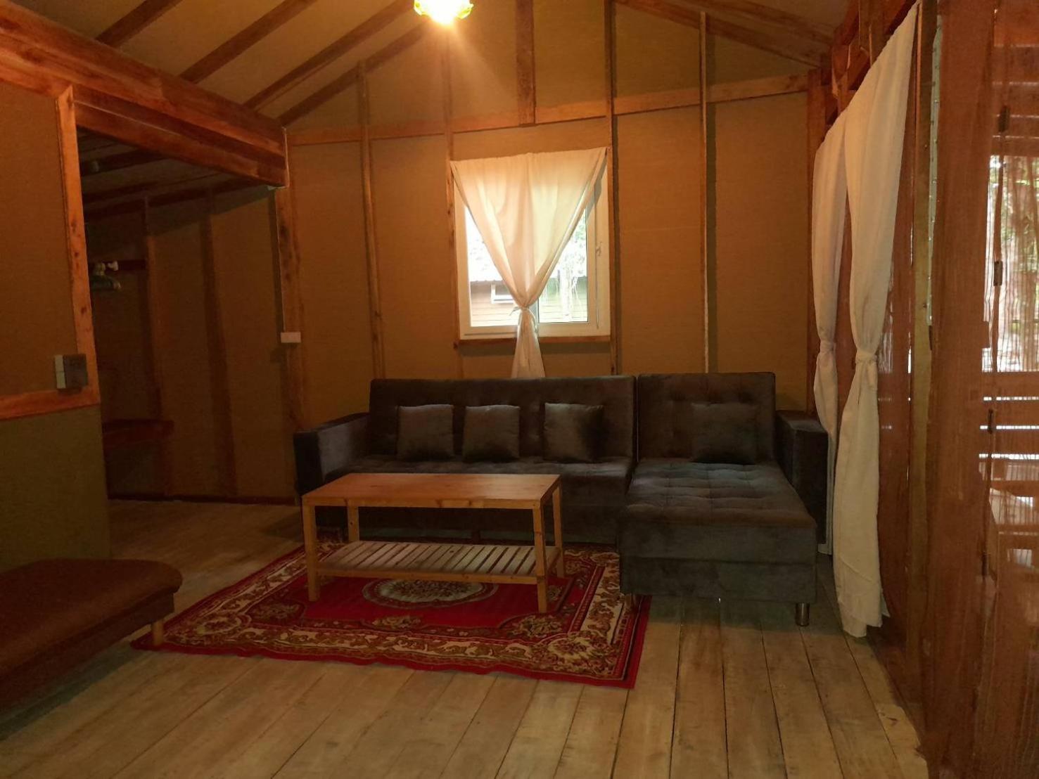 Resort Lazy Hut 2*