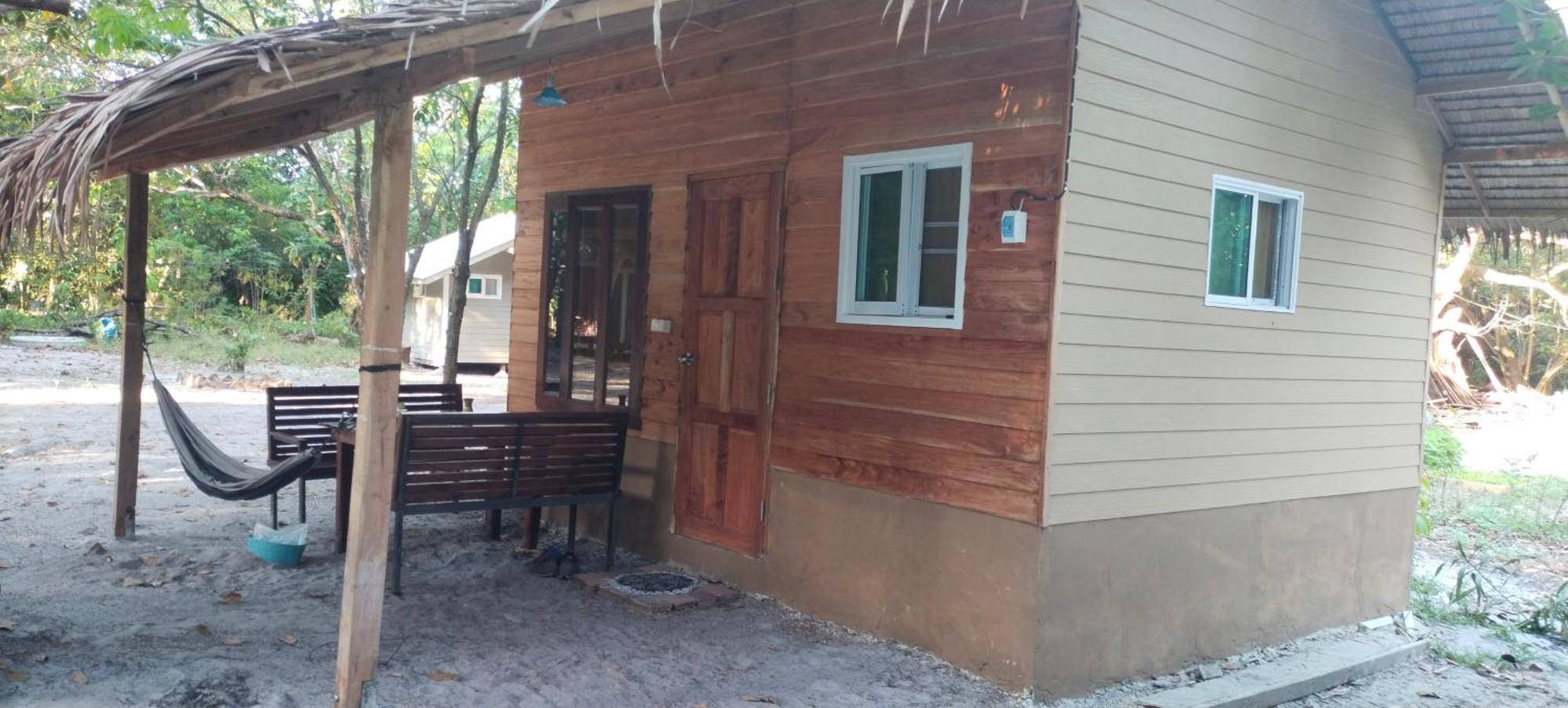 Lazy Hut Resort