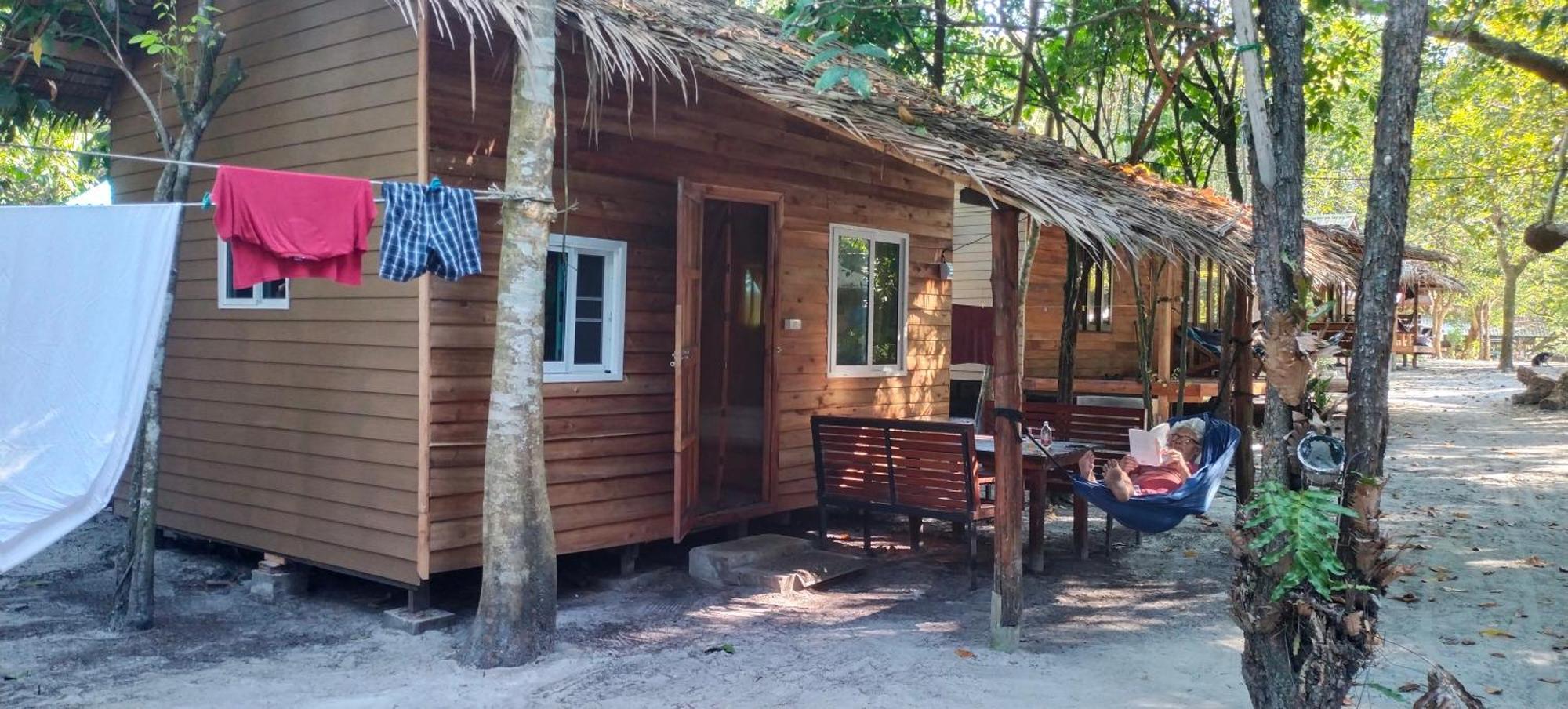 Resort Lazy Hut 2*