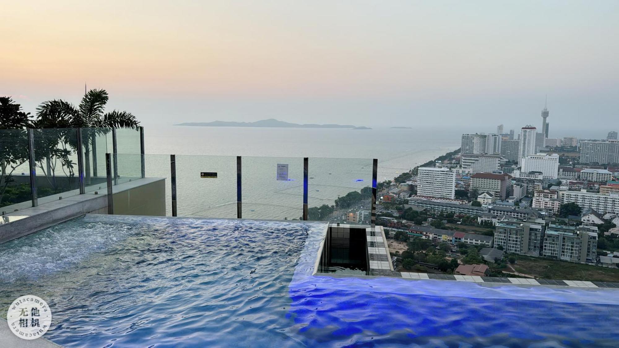Copacabana 科帕卡巴纳海乔木提安海滩毗邻乔木提安夜市
