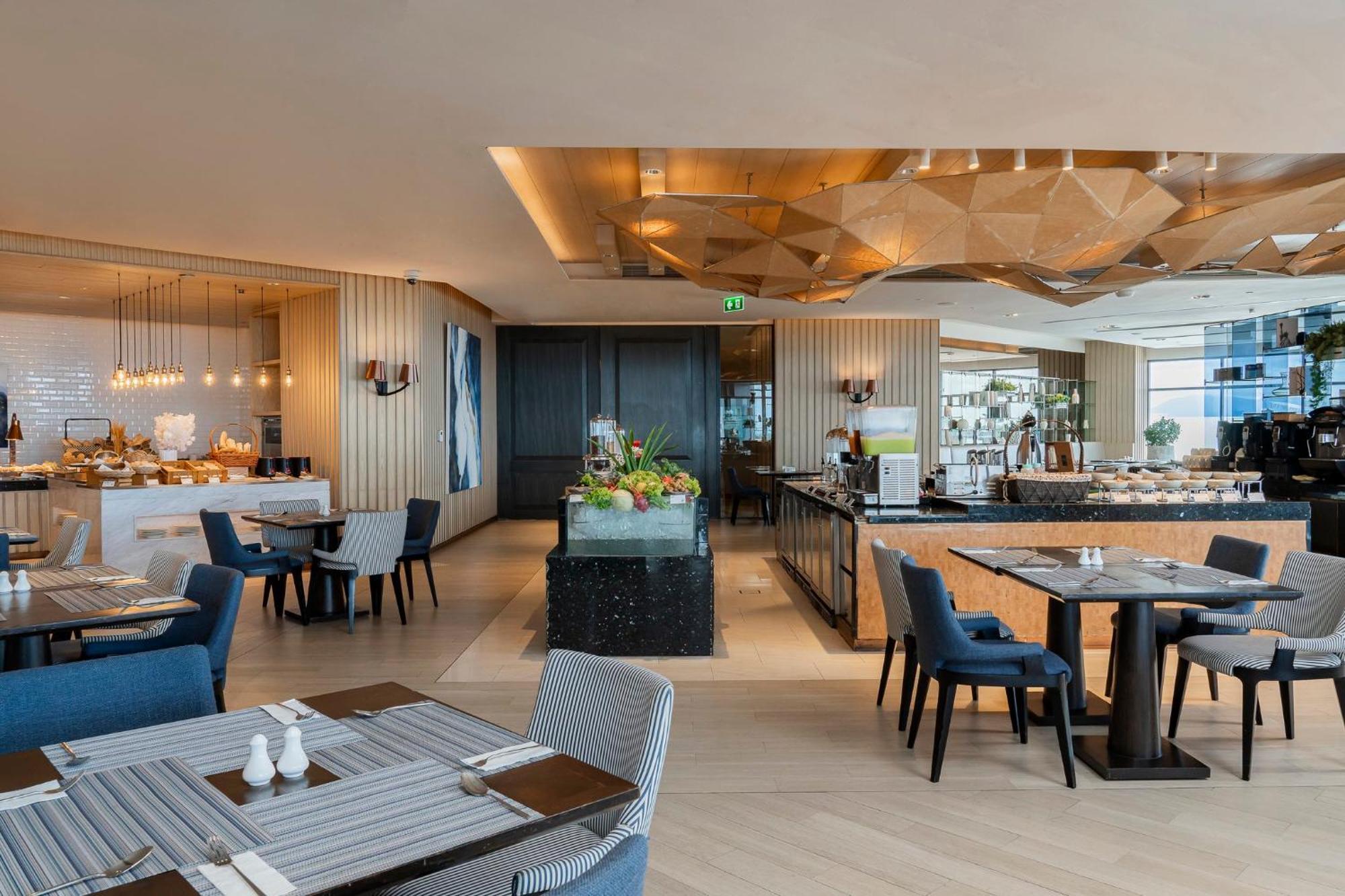 Hotel & Centre By Ihg Rayong