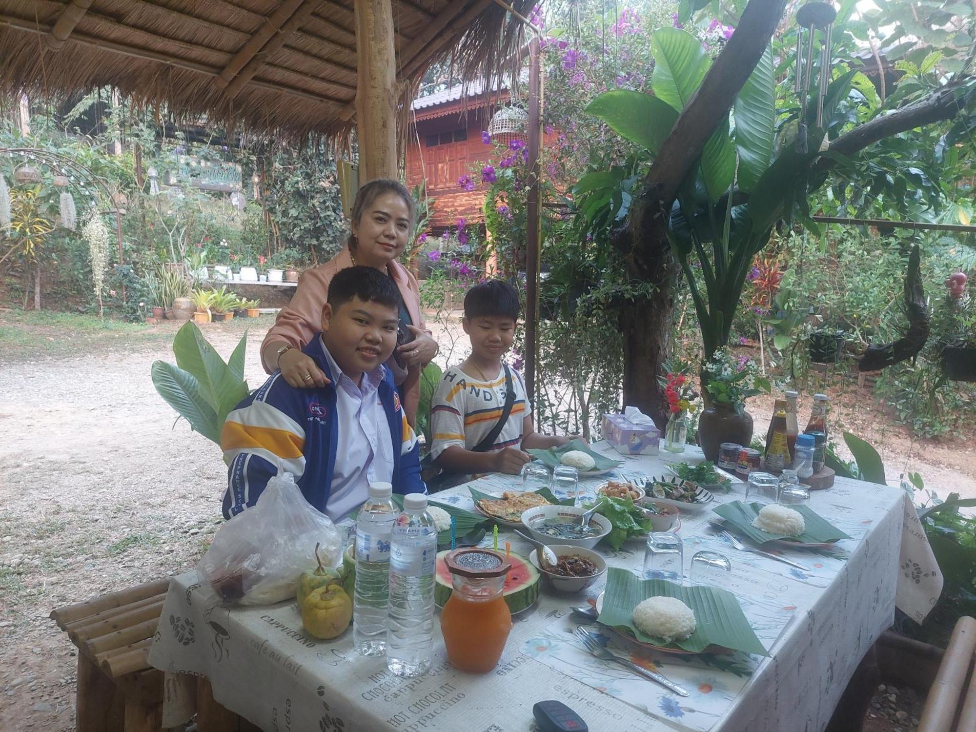 Ban Suan Nai Fun * Pua