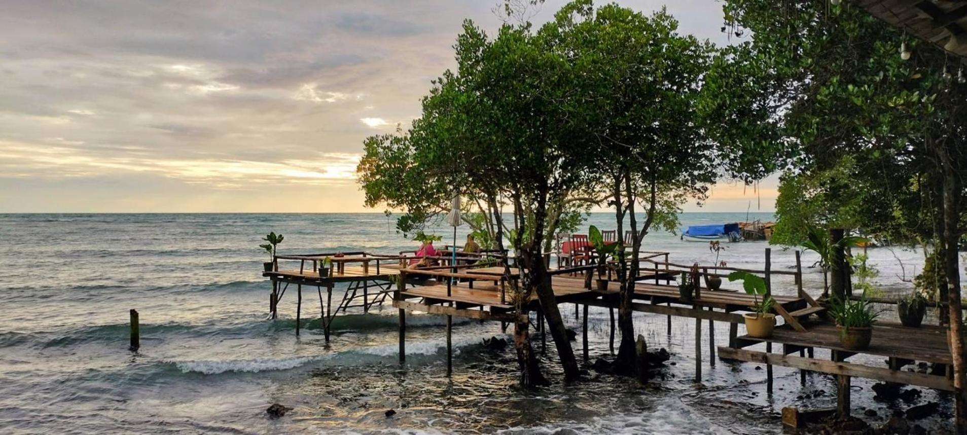 ฺbay Yard Hut Guest house Koh Chang