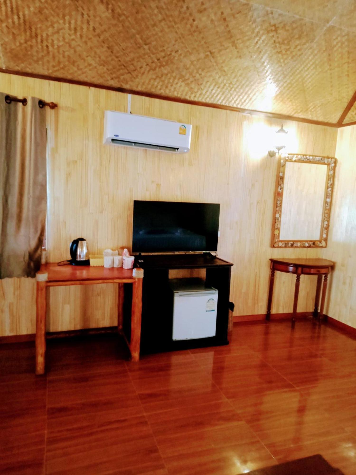 Bow Thong Resort