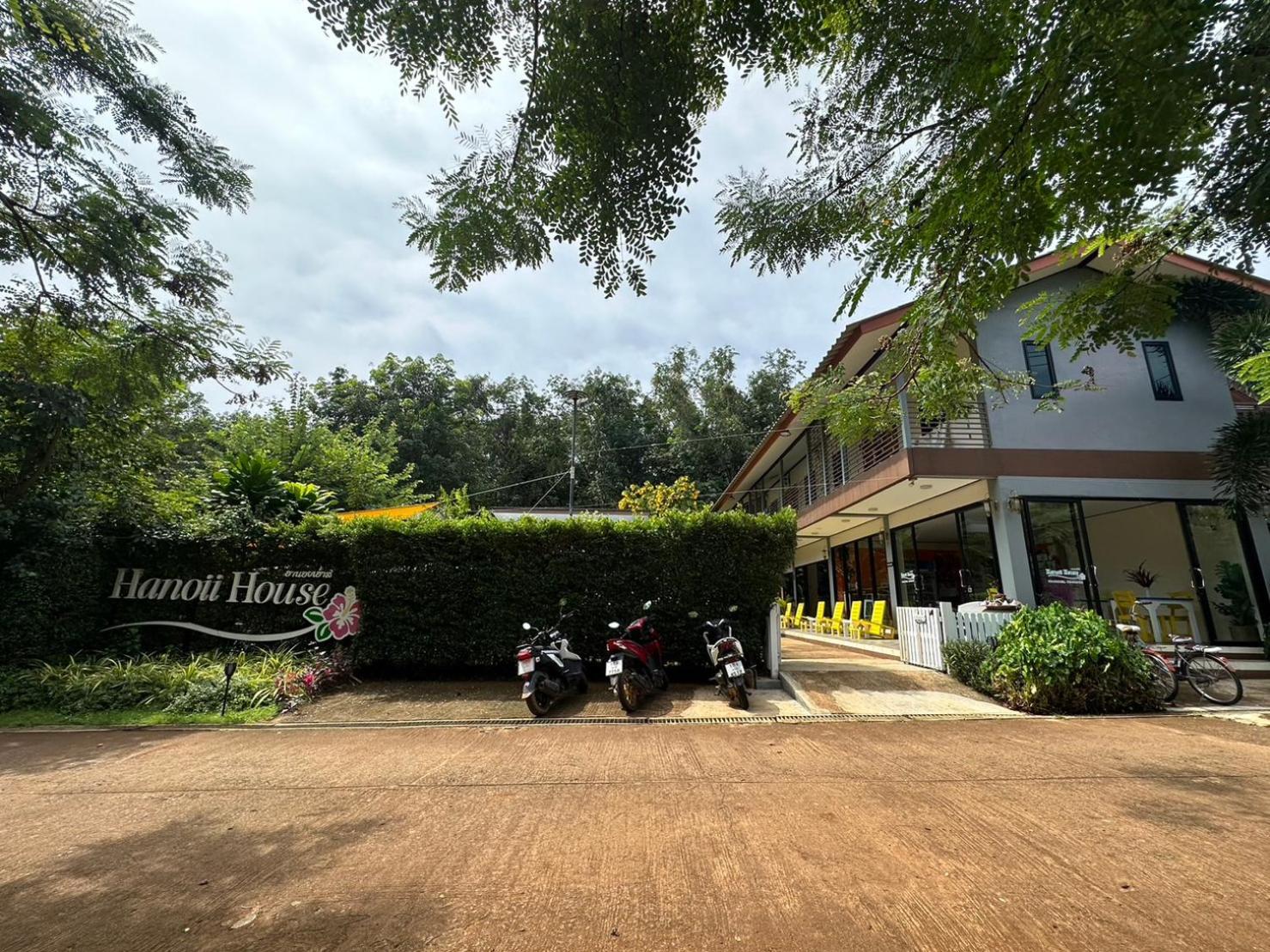 Hanoii House Resort