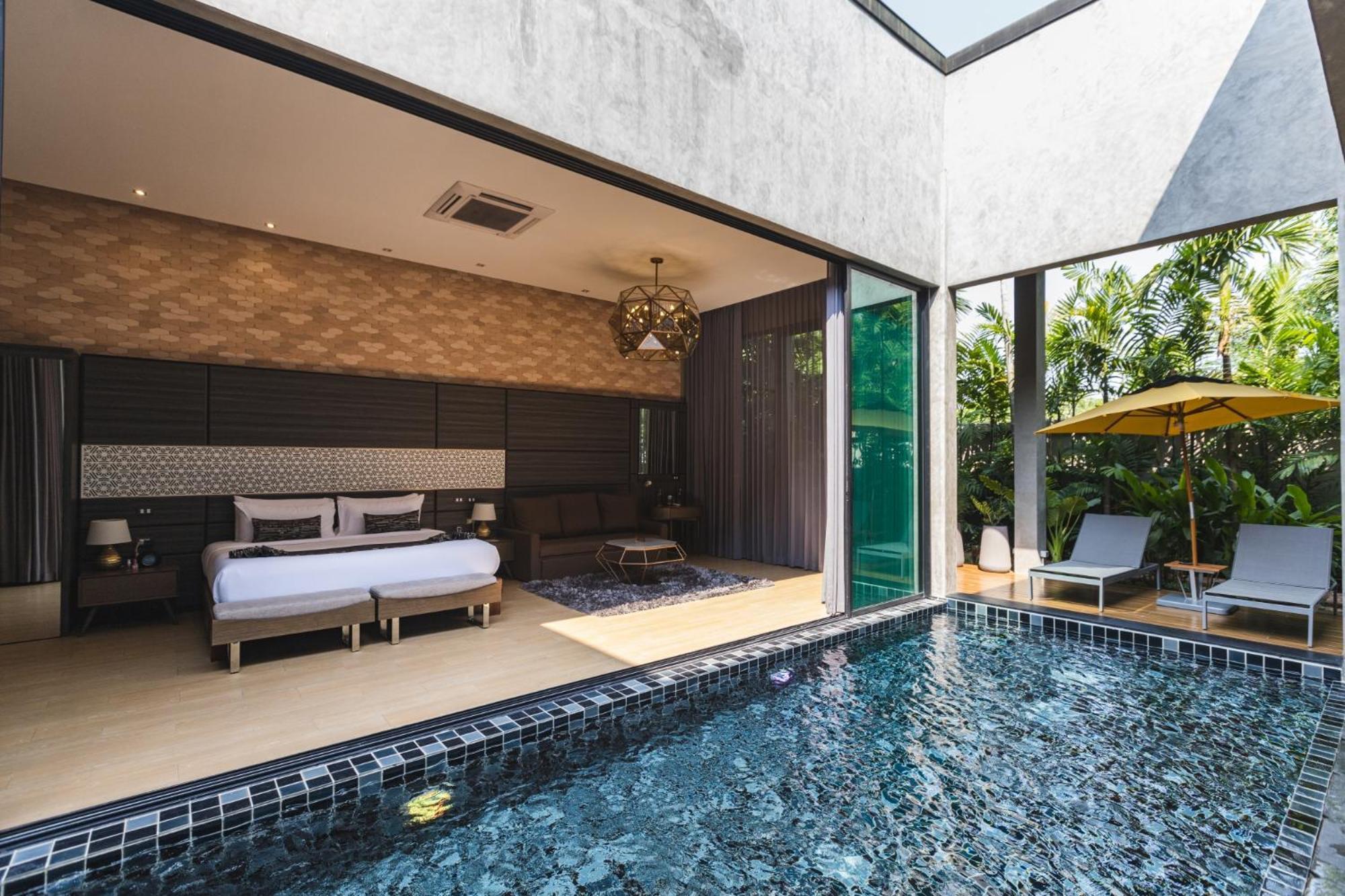 La Miniera Pool Pattaya - Small Luxury Of The World