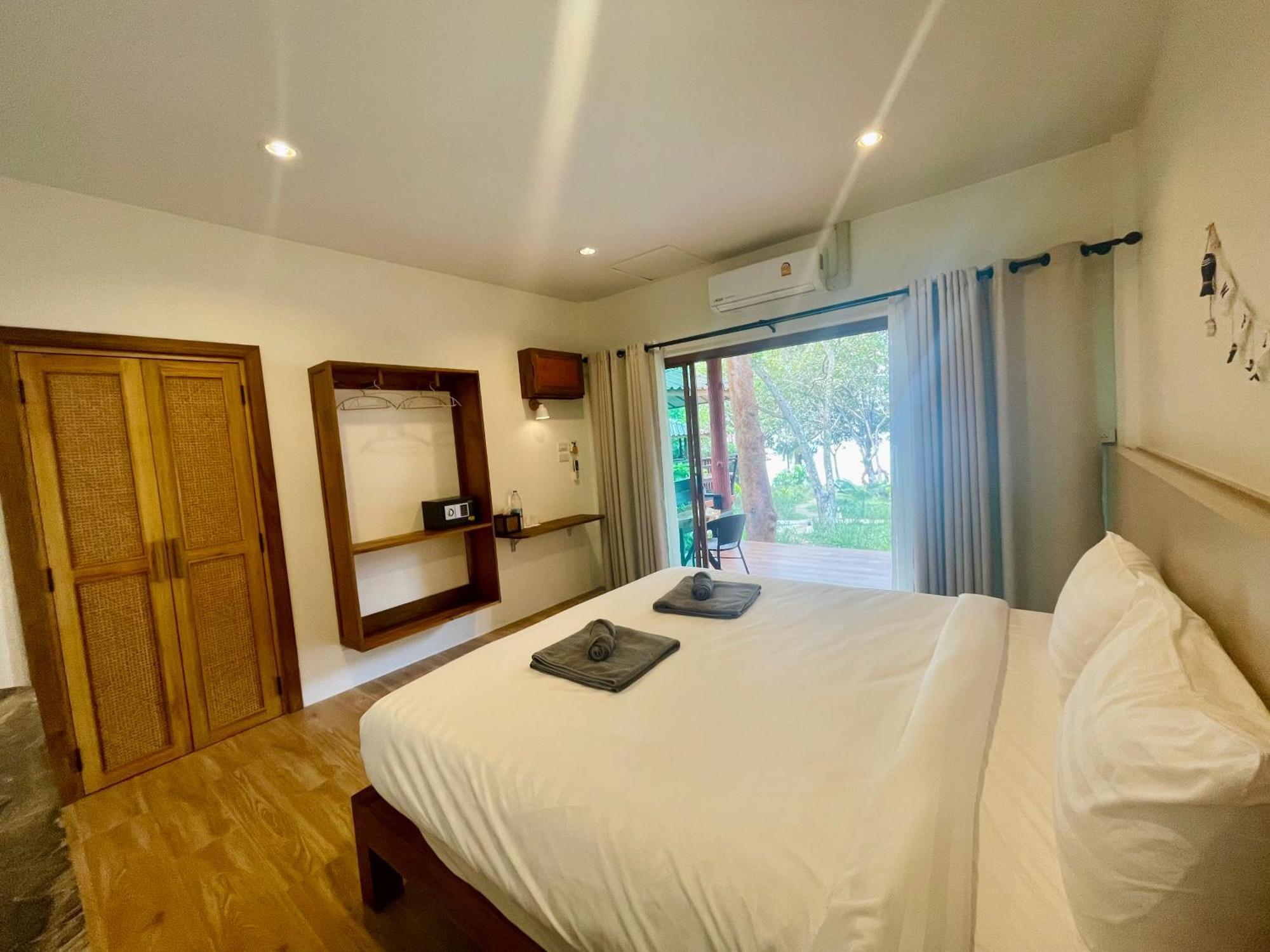 Marina Ranong Resort