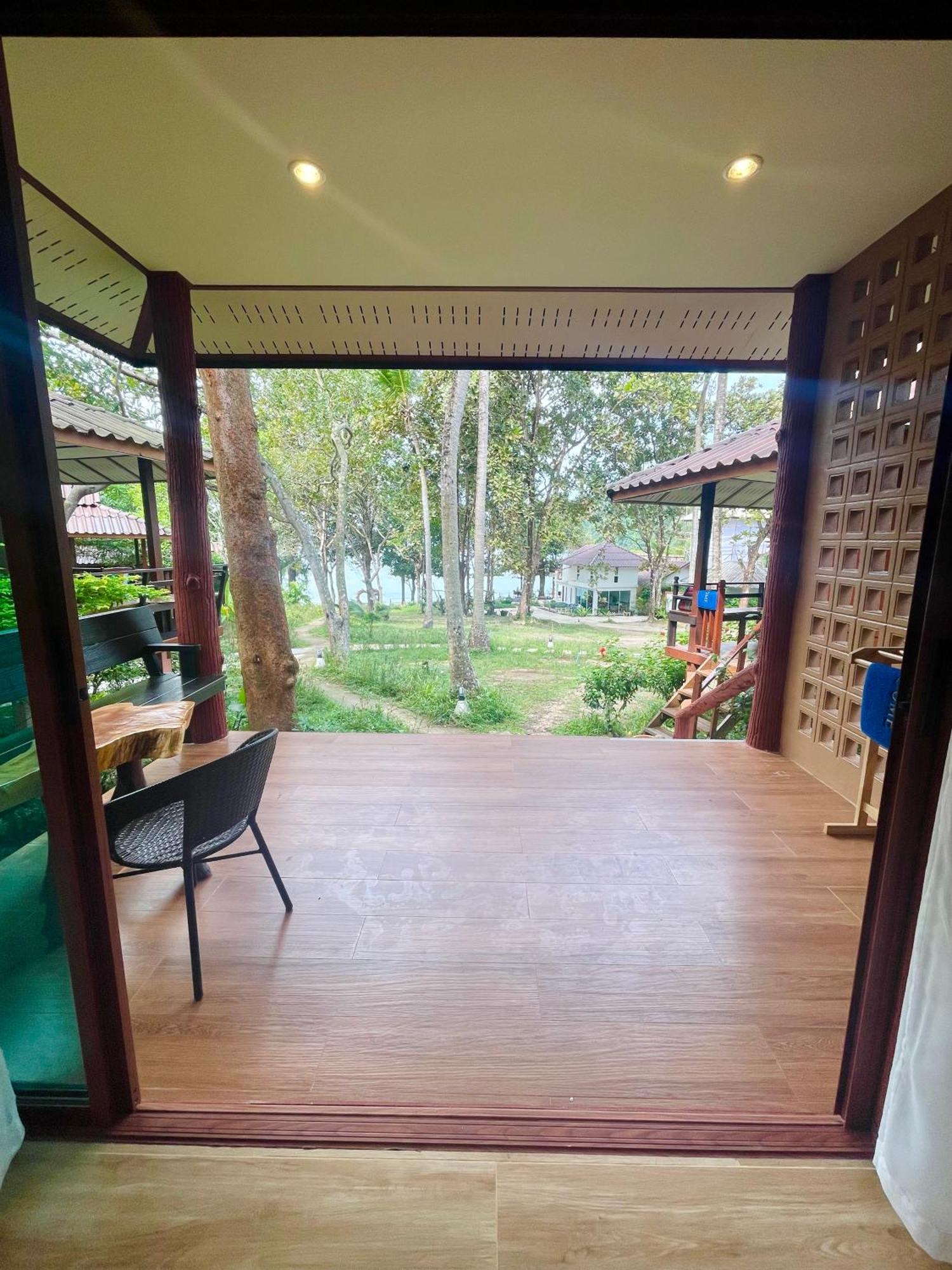 Resort Marina Ranong