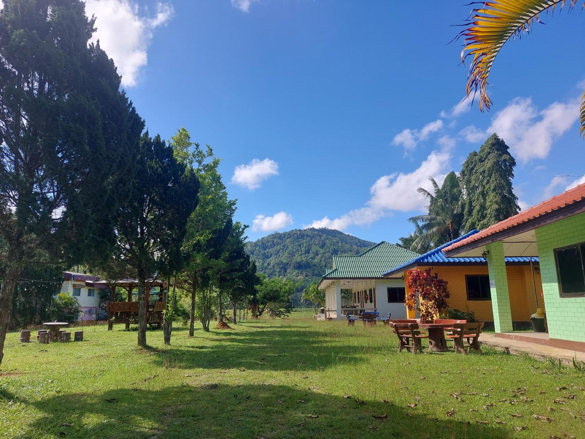 Phulomnum Resort Ban Thung Samoe