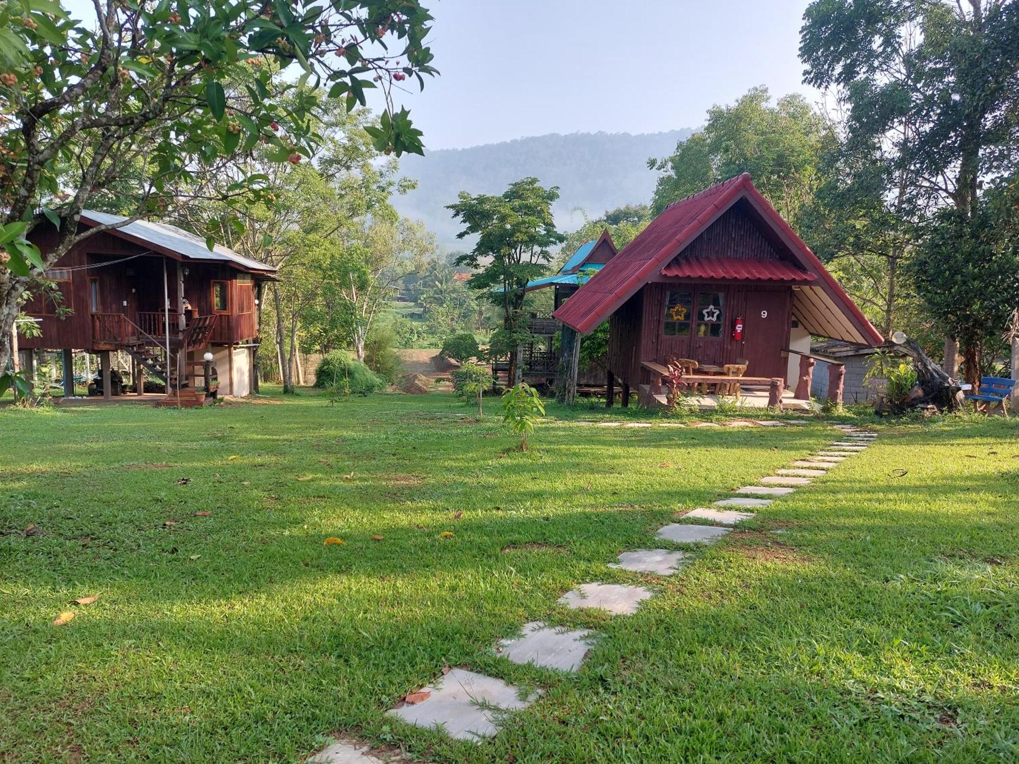 Phulomnum Ban Thung Samoe