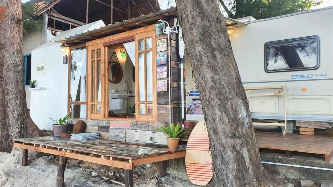 Maliblues Bed & Art Gallery Resort *