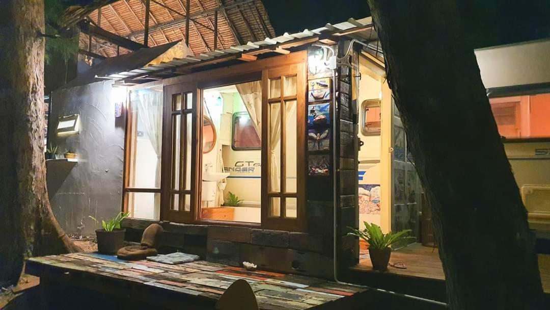 Resort Maliblues Bed & Art Gallery *