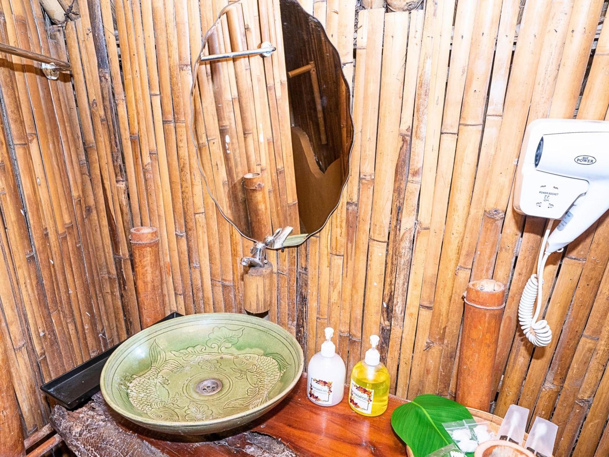 Pareehut Villa Ko Si Chang