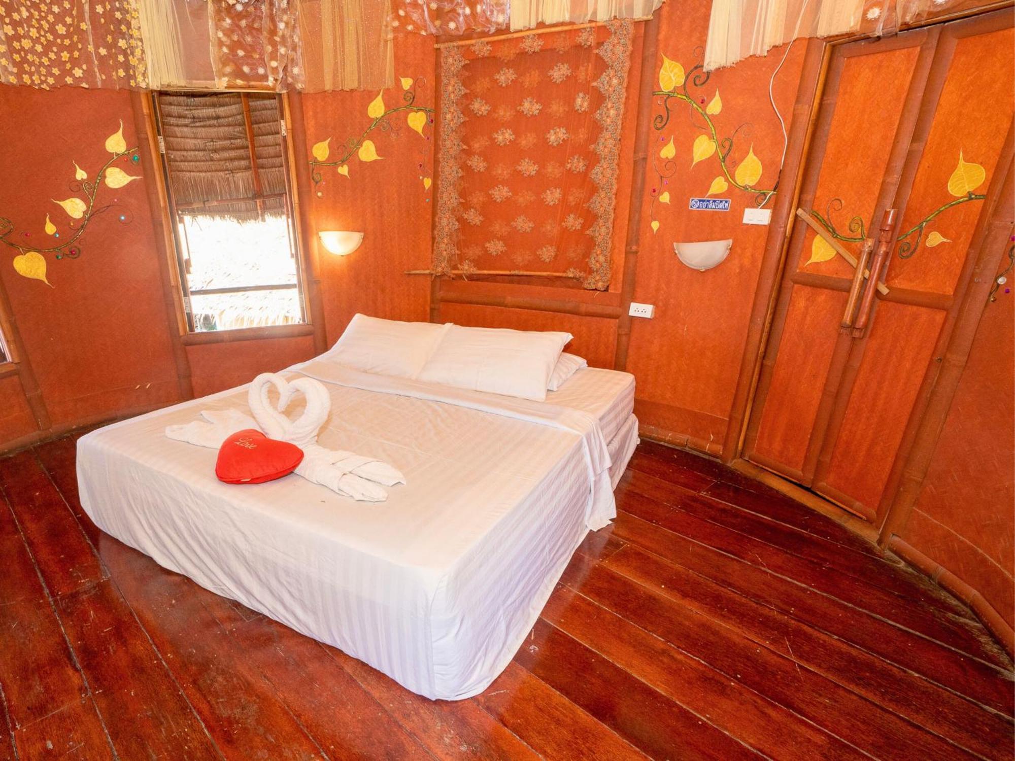 Pareehut Villa *