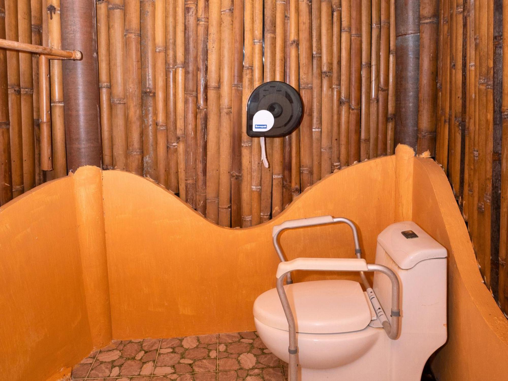 Villa Pareehut Ko Si Chang