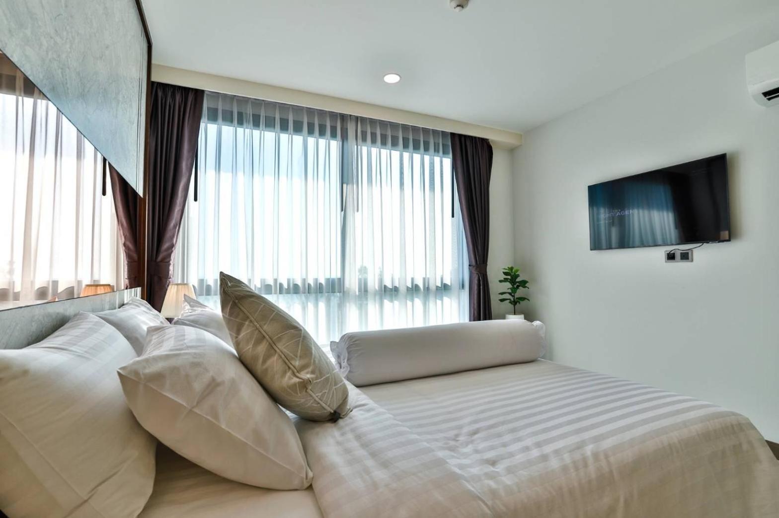 A503-penthouse Amazing View 2brs3bedsao Nang Center *