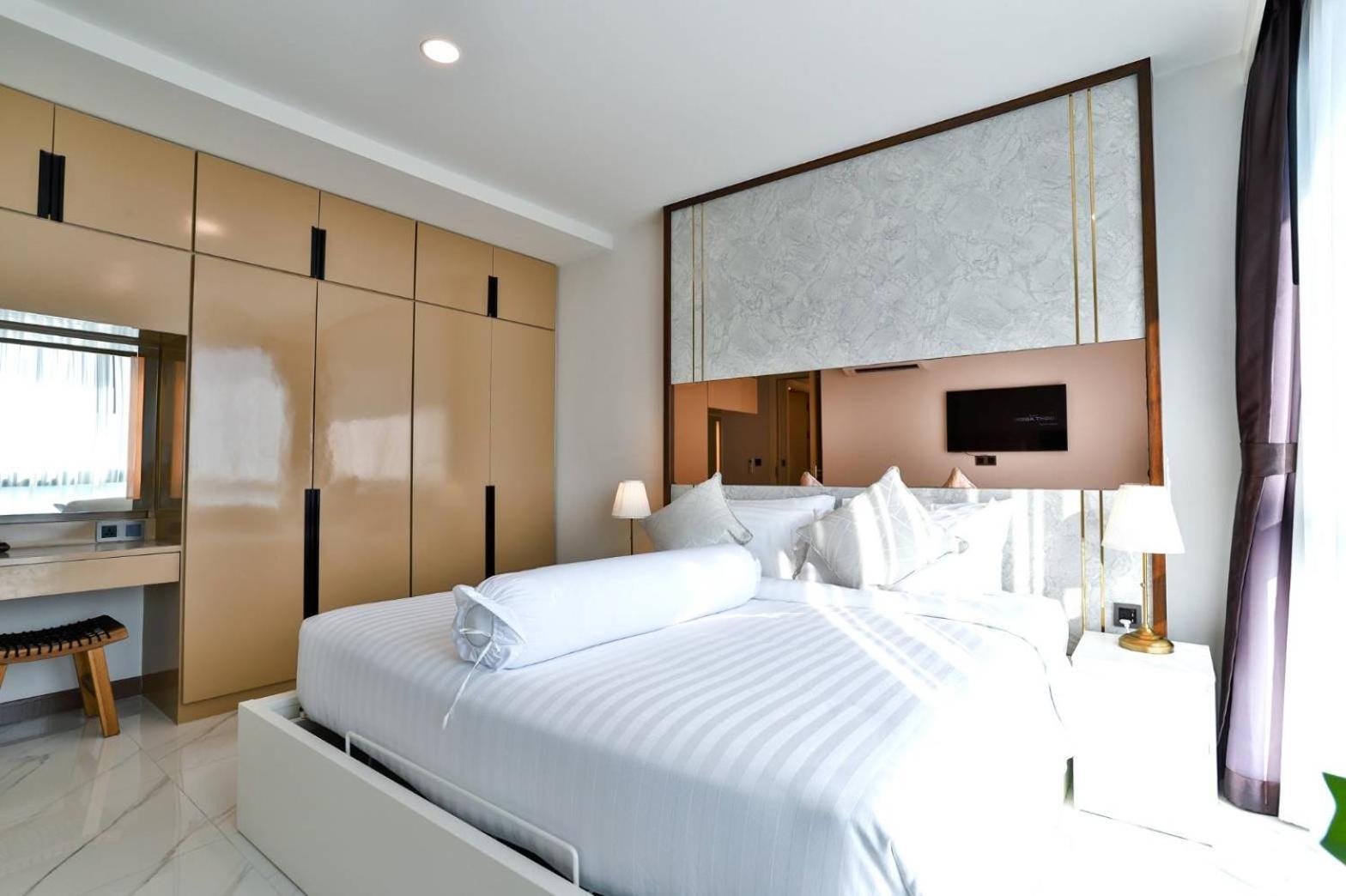 A503-penthouse Amazing View 2brs3bedsao Nang Center Apartment *
