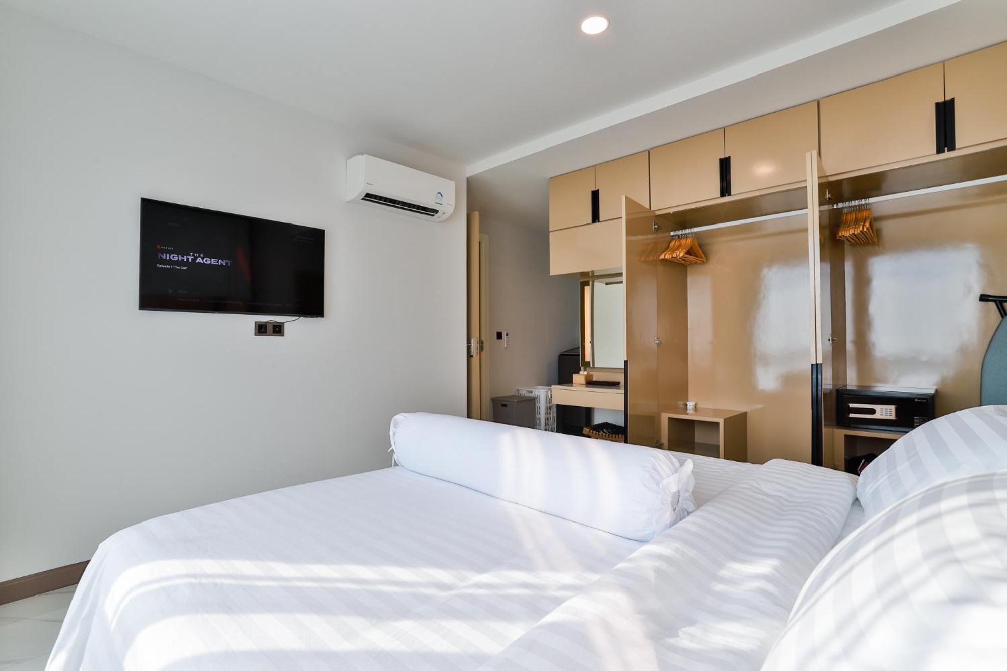 A503-penthouse Amazing View 2brs3bedsao Nang Center