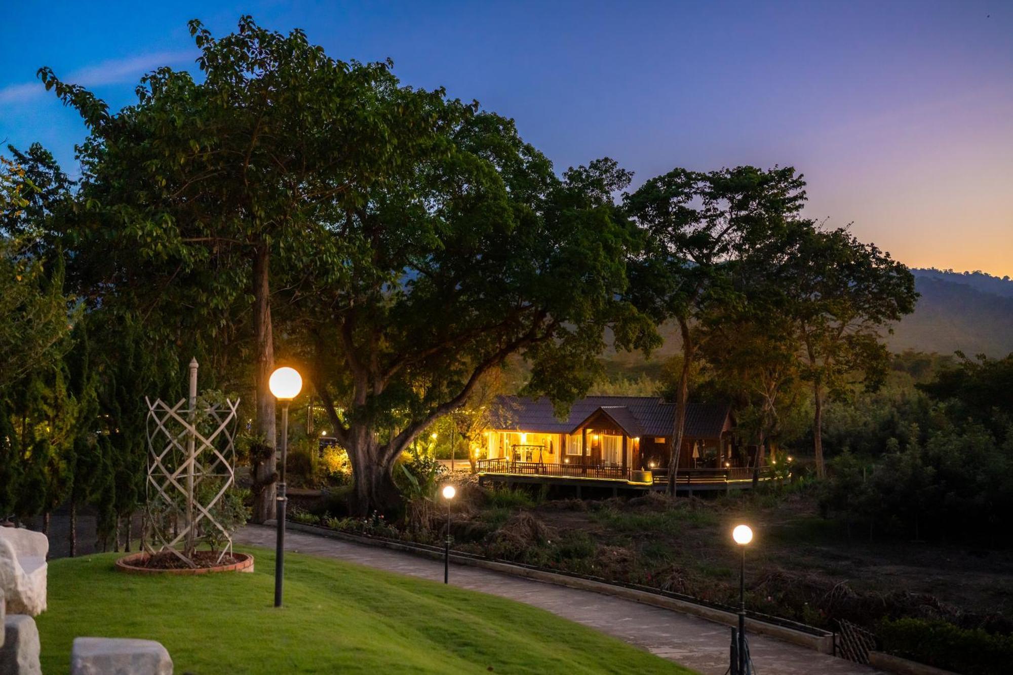 Thara Dara Khaoyai Resort Ban Tha Maprang
