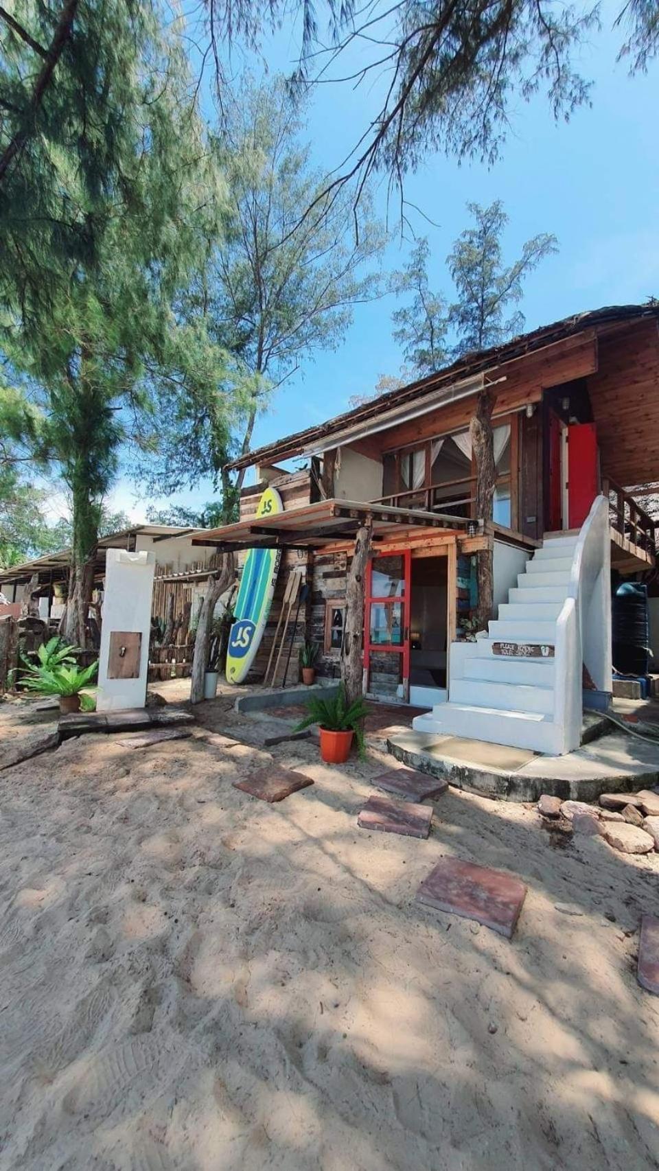 Maliblues Bed & Art Gallery * Chumphon