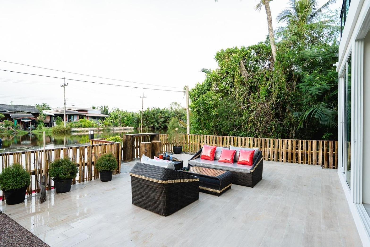 Yunoya Riverside
