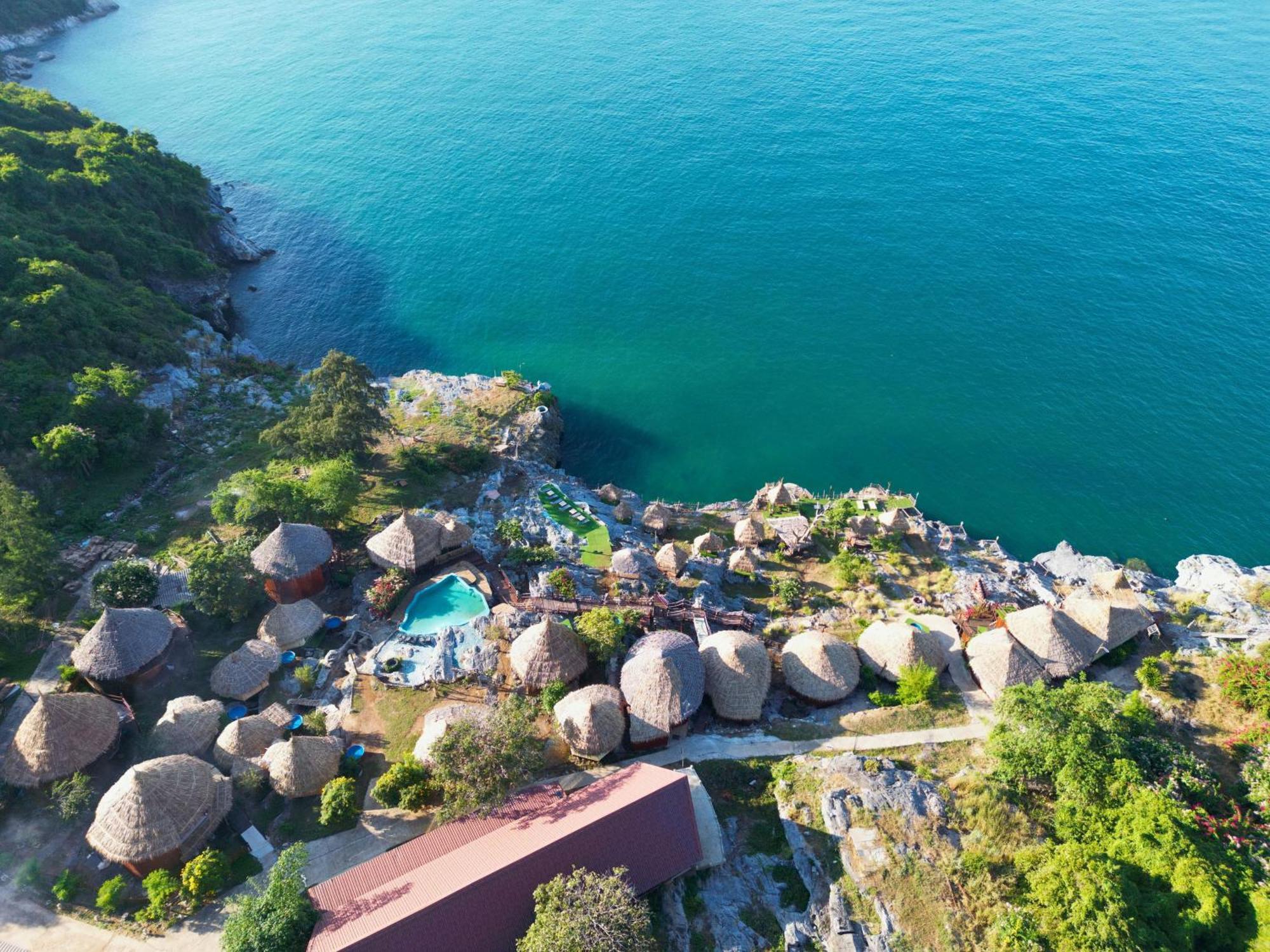 Pareehut Villa Ko Si Chang