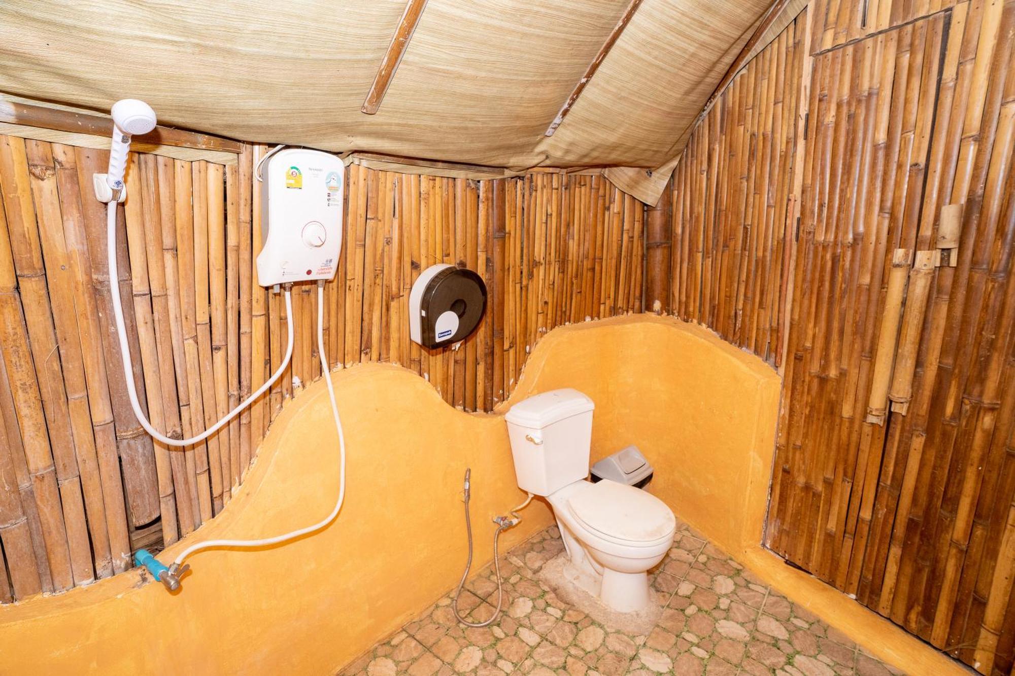 Pareehut Villa Ko Si Chang