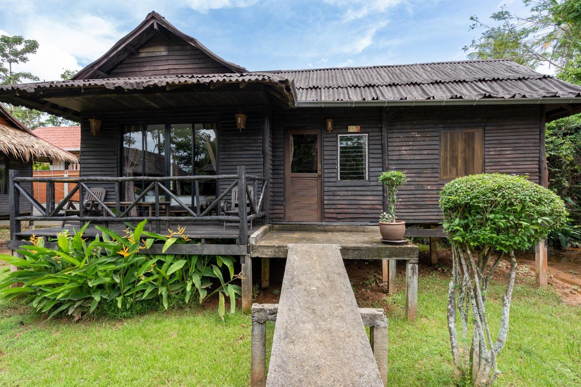 Mook Lanta Eco Resort 3*