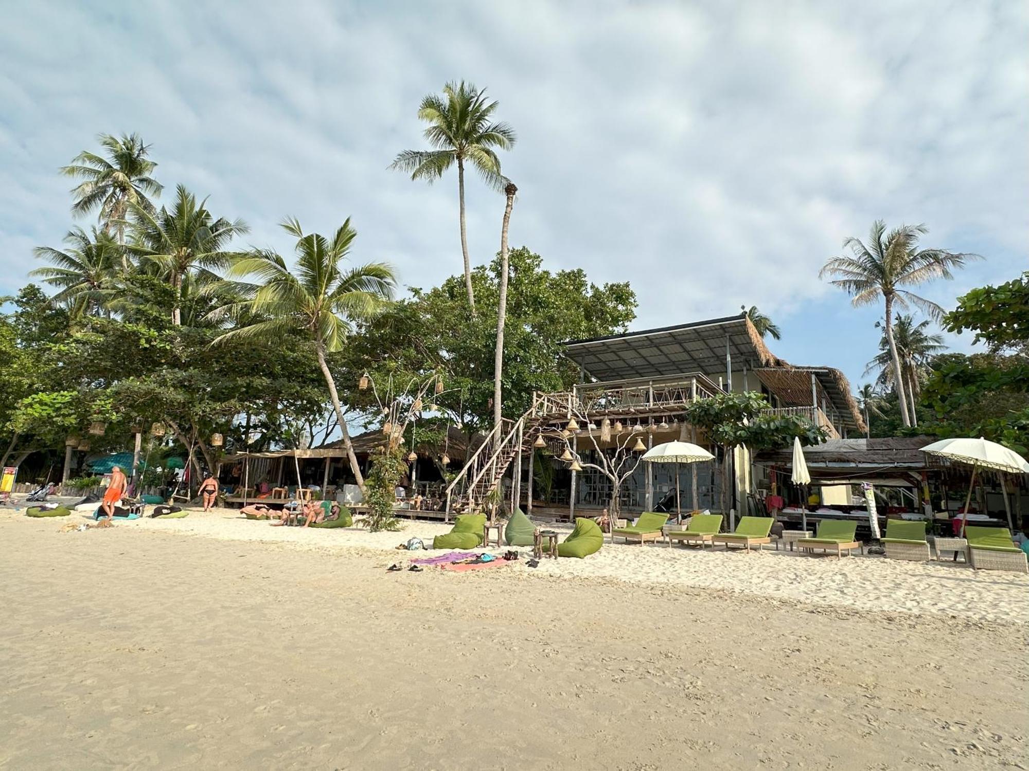 Beachside 3-bedroom Townhouse W Private Pool At 70 Meters From
