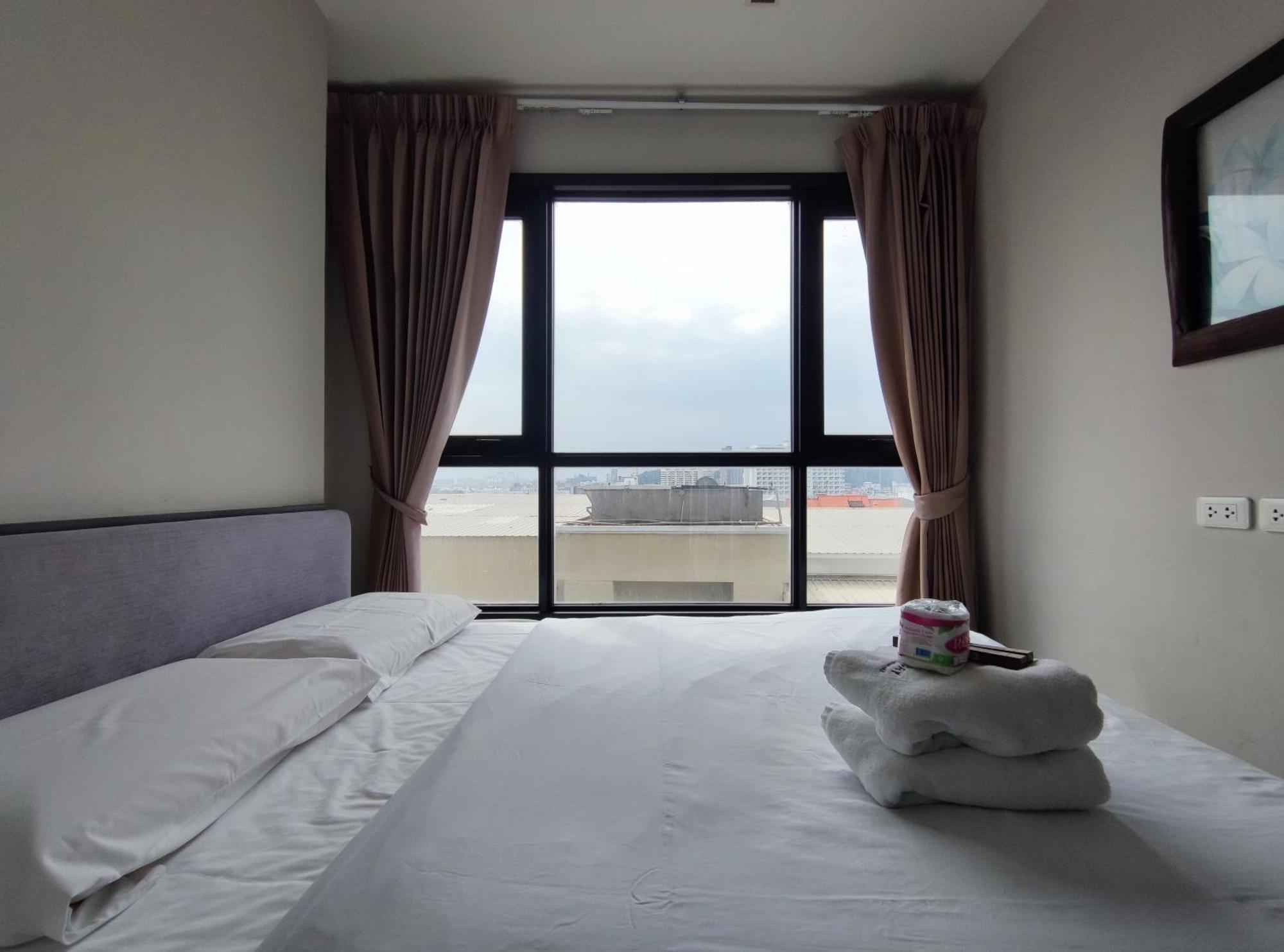 Sea View Rooftop Pool Apartamento Pattaya