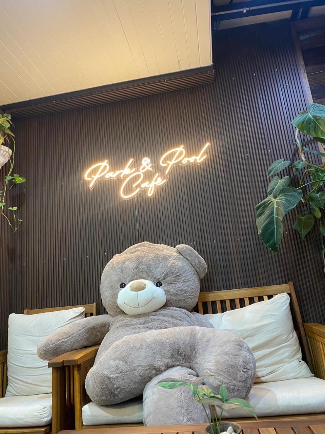 Park & Pool Hotel